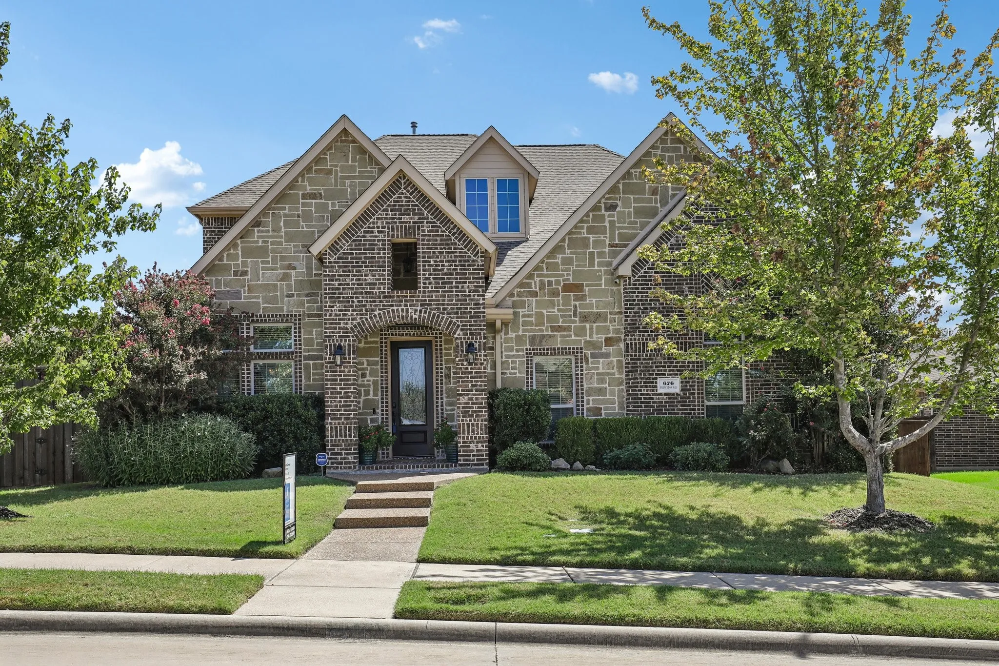 Single Family Residence For Sale