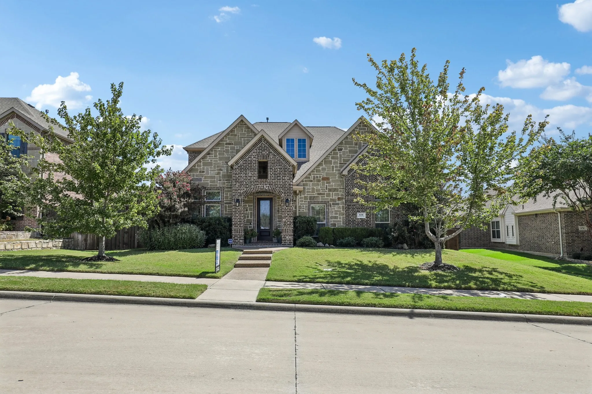 Single Family Residence For Sale in Rockwall County , 676 Princeton Way, Rockwall, Texas 75087, 5 Bedroom, 4 Bathroom, 3 Garage spaces, 3,834 Sqft, built in 2015, mls#21386220, Real Estate Agent in Rockwall, Homes For Sale in Rockwall county, Homes For Sale in Rockwall, Realtor in Rockwall Texas, Real Estate Brokerage Independent Realty Texas, Luminita Cordes Realtor