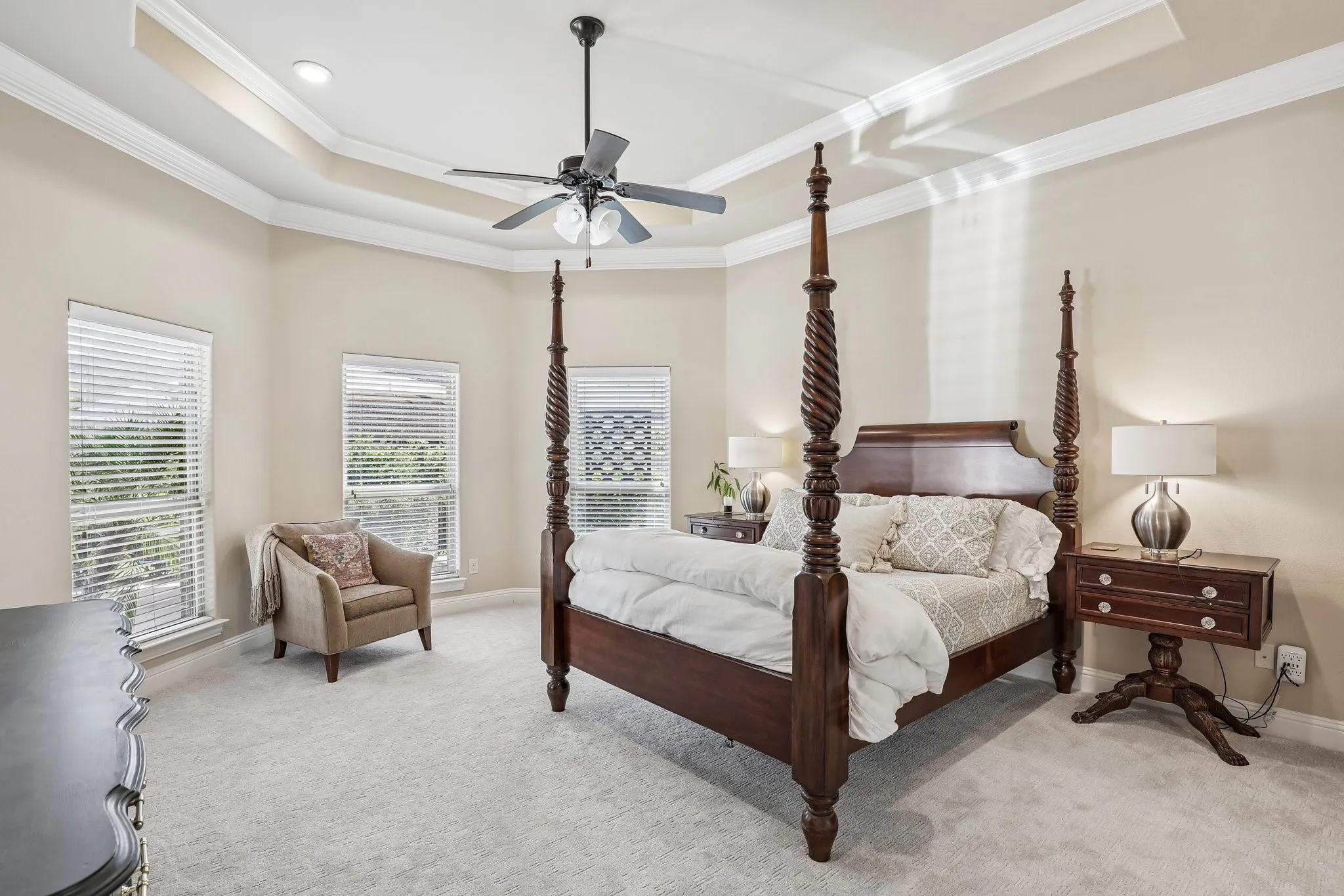 Single Family Residence For Sale in Rockwall County , 676 Princeton Way, Rockwall, Texas 75087, 5 Bedroom, 4 Bathroom, 3 Garage spaces, 3,834 Sqft, built in 2015, mls#21386220, Real Estate Agent in Rockwall, Homes For Sale in Rockwall county, Homes For Sale in Rockwall, Realtor in Rockwall Texas, Real Estate Brokerage Independent Realty Texas, Luminita Cordes Realtor