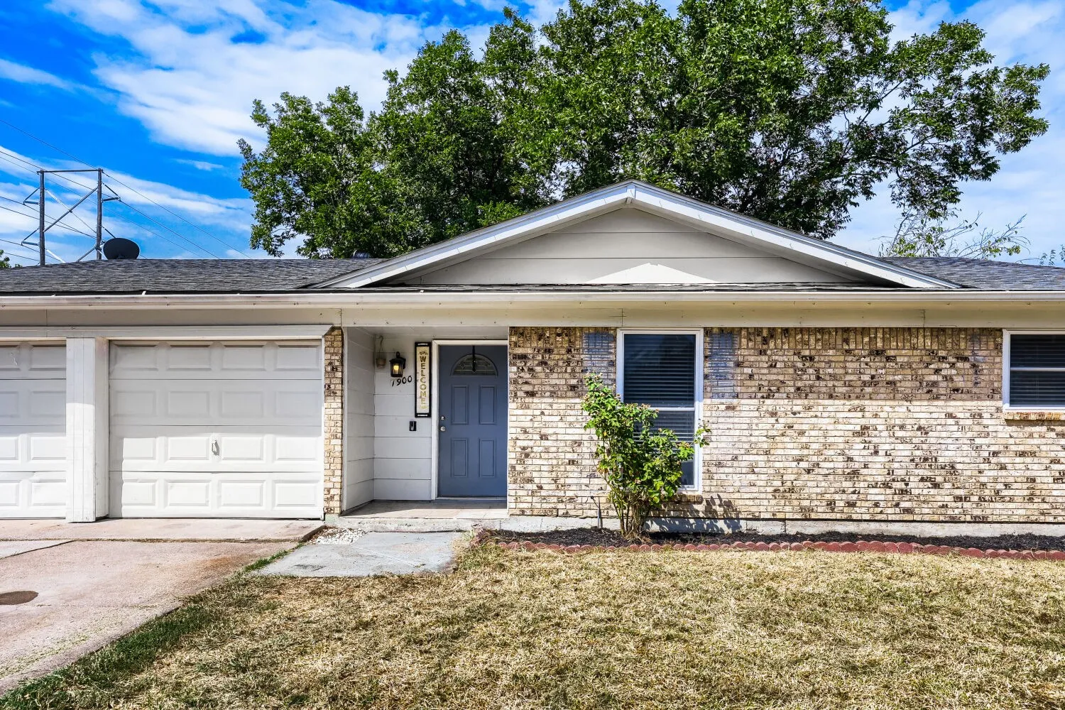 Single Family Residence For Sale