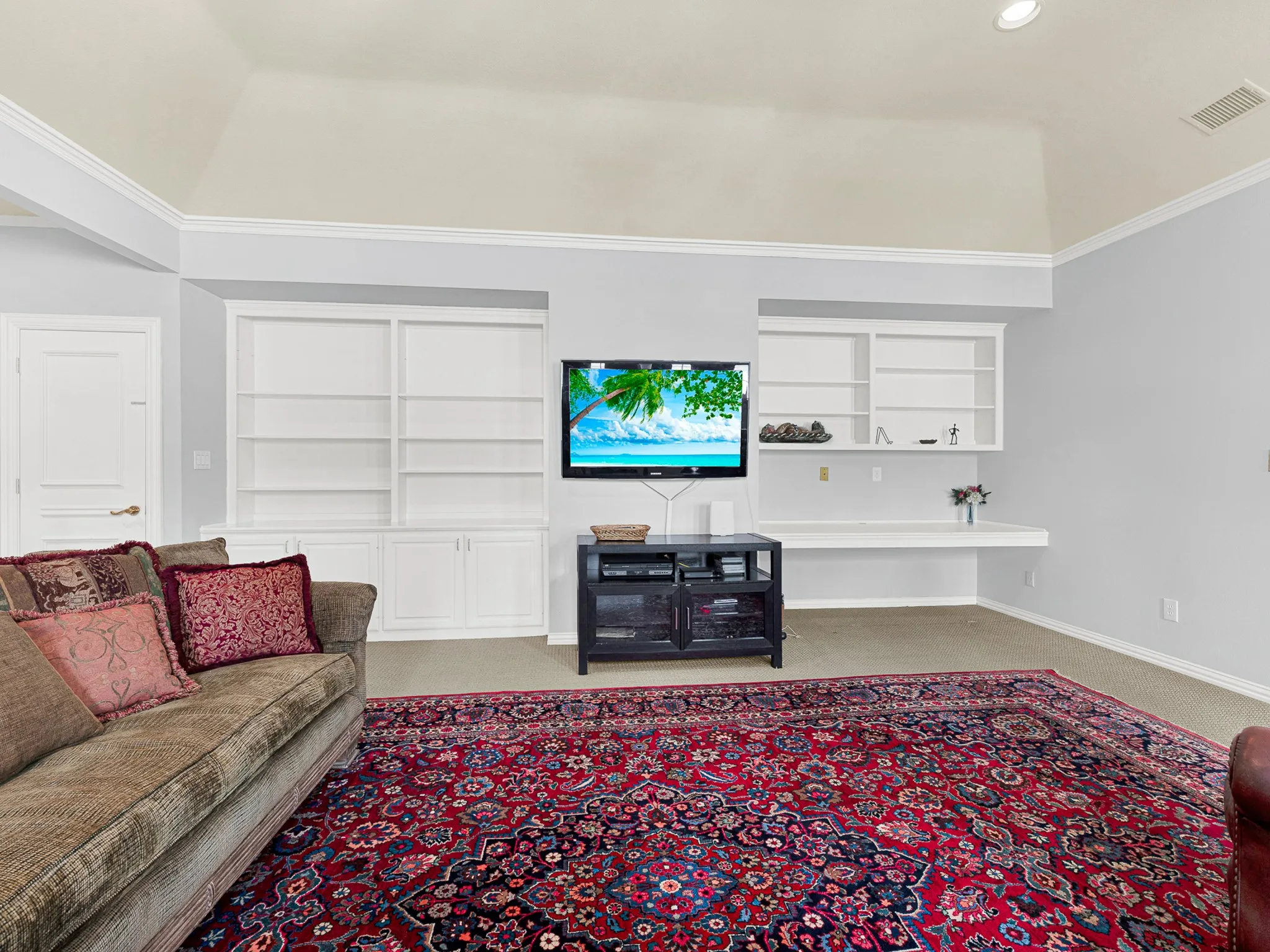 Single Family Residence For Sale in Collin County , 5208 Ambergate Lane, Dallas, Texas 75287, 5 Bedroom, 5 Bathroom, 3 Garage spaces, 4,891 Sqft, built in 1993, mls#21389727, Real Estate Agent in Dallas, Homes For Sale in Collin county, Homes For Sale in Dallas, Realtor in Dallas Texas, Real Estate Brokerage Independent Realty Texas, Luminita Cordes Realtor
