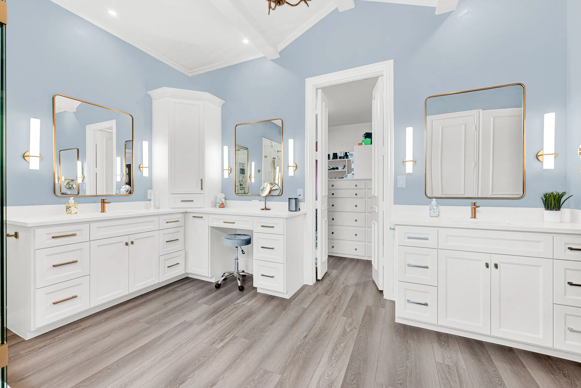 Single Family Residence For Sale in Collin County , 5208 Ambergate Lane, Dallas, Texas 75287, 5 Bedroom, 5 Bathroom, 3 Garage spaces, 4,891 Sqft, built in 1993, mls#21389727, Real Estate Agent in Dallas, Homes For Sale in Collin county, Homes For Sale in Dallas, Realtor in Dallas Texas, Real Estate Brokerage Independent Realty Texas, Luminita Cordes Realtor