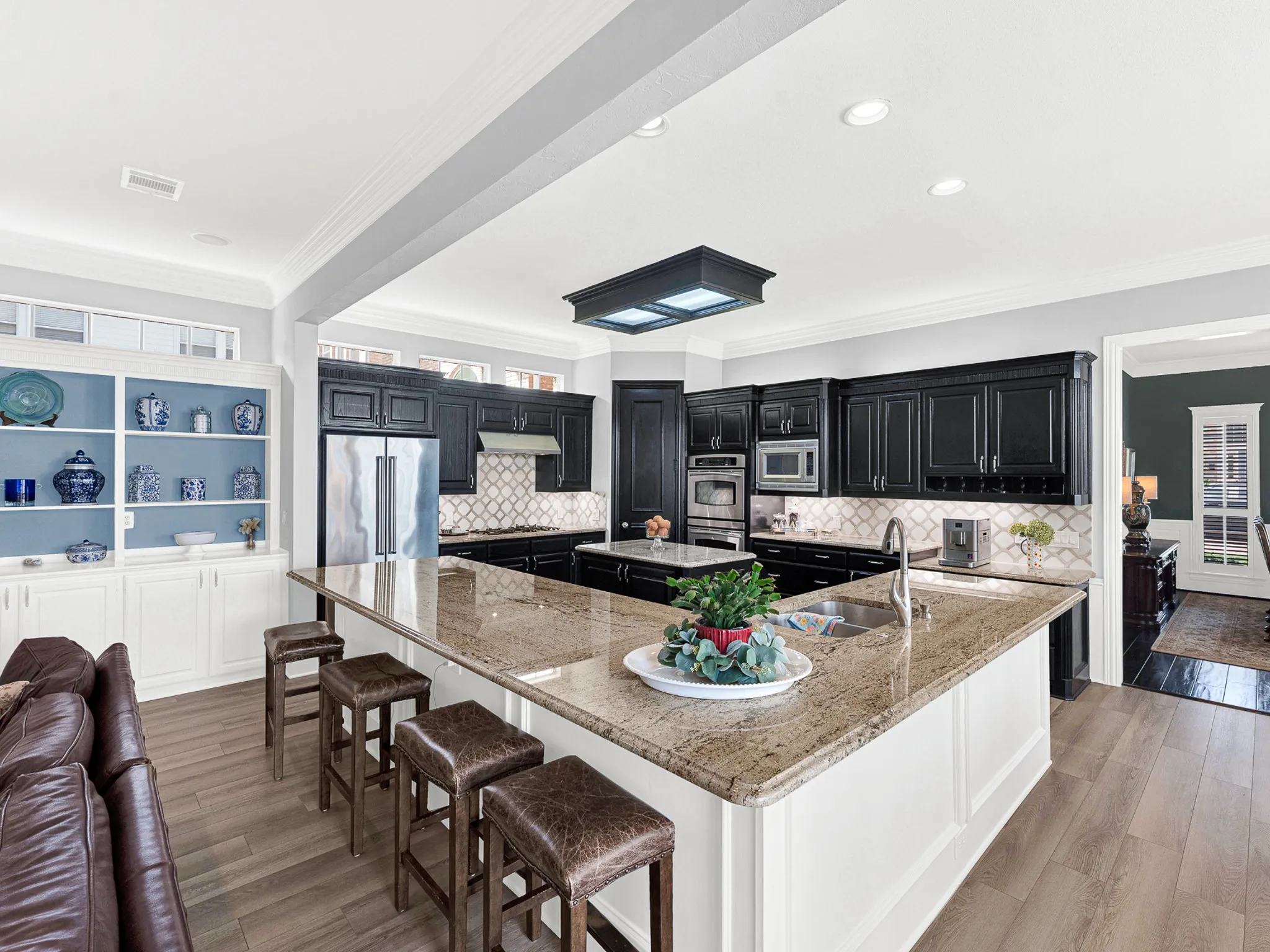 Single Family Residence For Sale in Collin County , 5208 Ambergate Lane, Dallas, Texas 75287, 5 Bedroom, 5 Bathroom, 3 Garage spaces, 4,891 Sqft, built in 1993, mls#21389727, Real Estate Agent in Dallas, Homes For Sale in Collin county, Homes For Sale in Dallas, Realtor in Dallas Texas, Real Estate Brokerage Independent Realty Texas, Luminita Cordes Realtor