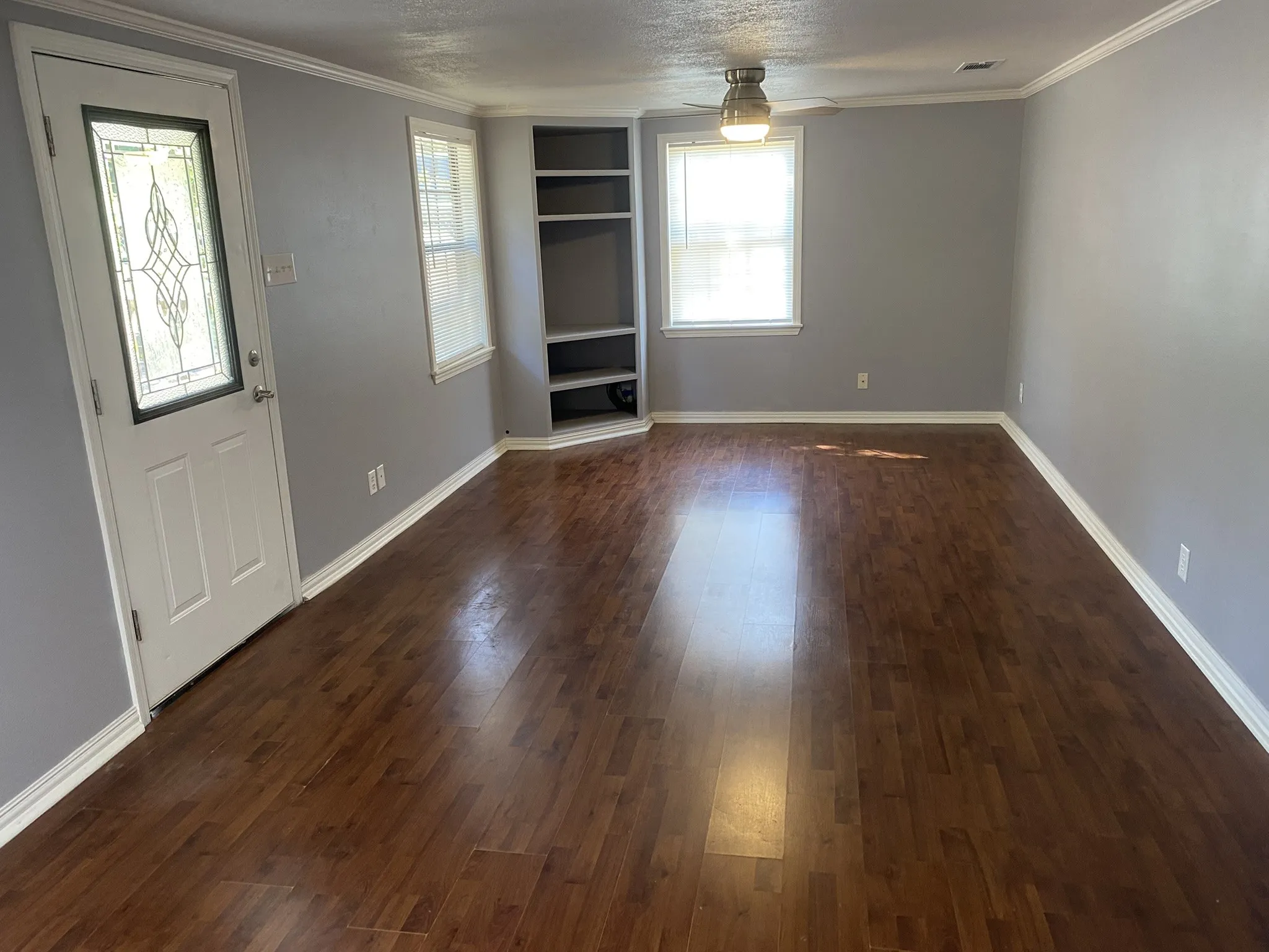 Single Family Residence For Sale in Harrison County , 1411 Aars Street, Longview, Texas 75601, 3 Bedroom, 2 Bathroom, Garage spaces, 1,392 Sqft, built in 1950, mls#21390826, Real Estate Agent in Longview, Homes For Sale in Harrison county, Homes For Sale in Longview, Realtor in Longview Texas, Real Estate Brokerage Independent Realty Texas, Luminita Cordes Realtor