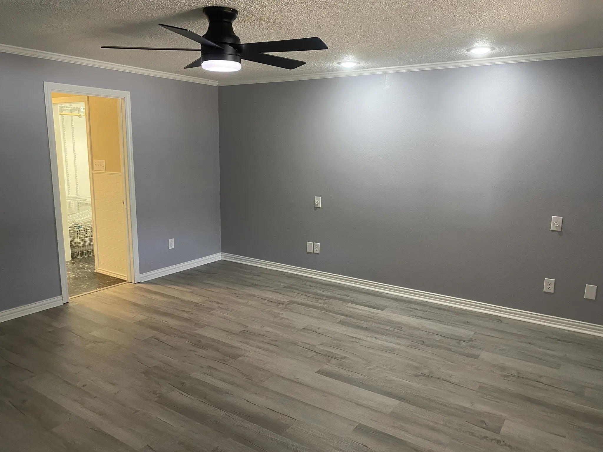 Single Family Residence For Sale in Harrison County , 1411 Aars Street, Longview, Texas 75601, 3 Bedroom, 2 Bathroom, Garage spaces, 1,392 Sqft, built in 1950, mls#21390826, Real Estate Agent in Longview, Homes For Sale in Harrison county, Homes For Sale in Longview, Realtor in Longview Texas, Real Estate Brokerage Independent Realty Texas, Luminita Cordes Realtor