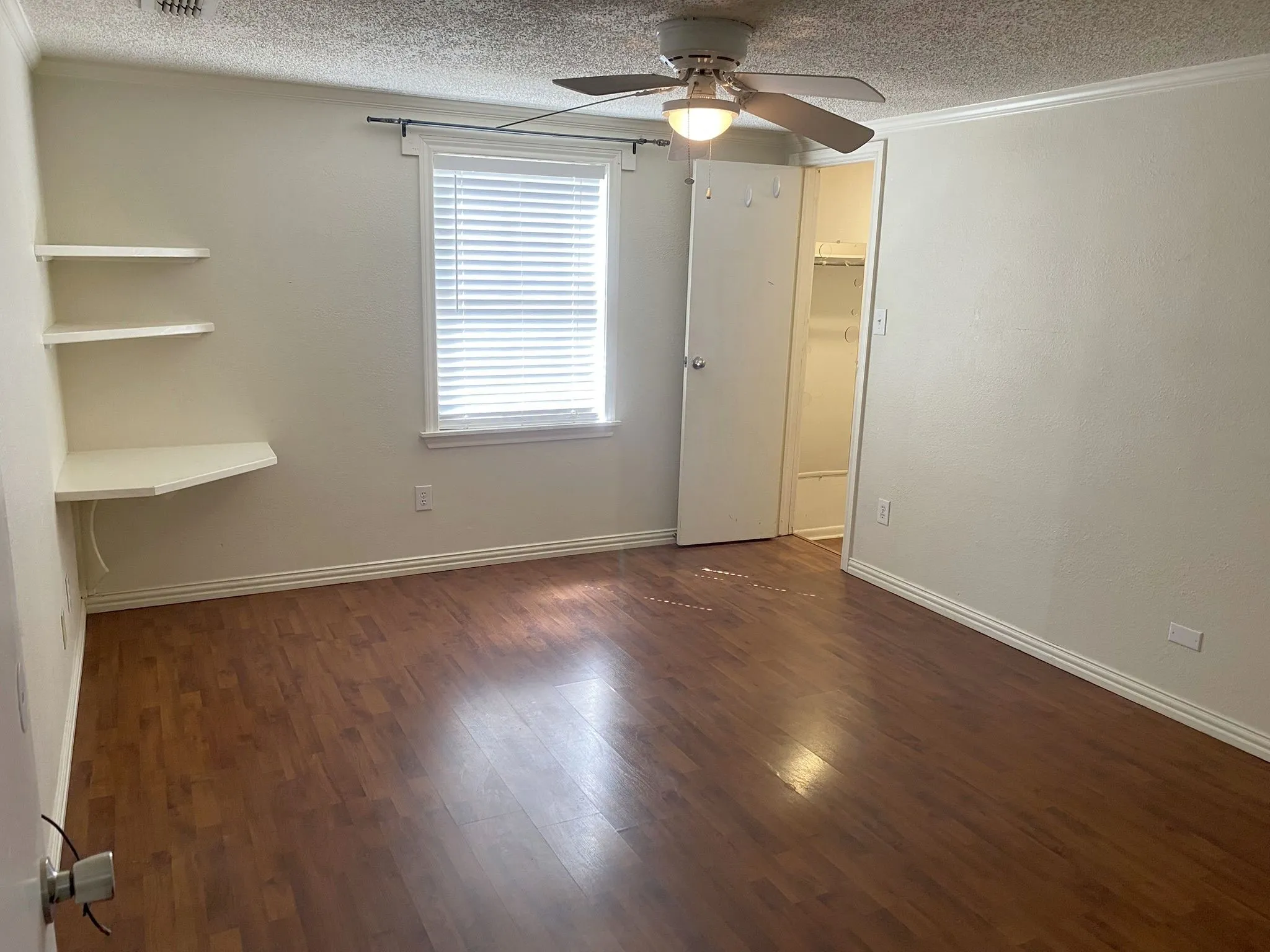 Single Family Residence For Sale in Harrison County , 1411 Aars Street, Longview, Texas 75601, 3 Bedroom, 2 Bathroom, Garage spaces, 1,392 Sqft, built in 1950, mls#21390826, Real Estate Agent in Longview, Homes For Sale in Harrison county, Homes For Sale in Longview, Realtor in Longview Texas, Real Estate Brokerage Independent Realty Texas, Luminita Cordes Realtor