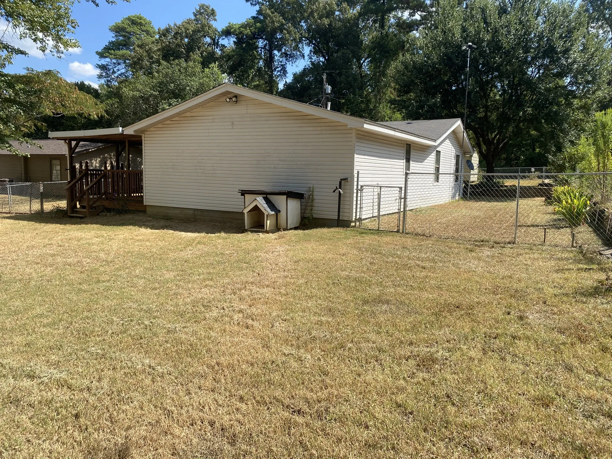 Single Family Residence For Sale in Harrison County , 1411 Aars Street, Longview, Texas 75601, 3 Bedroom, 2 Bathroom, Garage spaces, 1,392 Sqft, built in 1950, mls#21390826, Real Estate Agent in Longview, Homes For Sale in Harrison county, Homes For Sale in Longview, Realtor in Longview Texas, Real Estate Brokerage Independent Realty Texas, Luminita Cordes Realtor