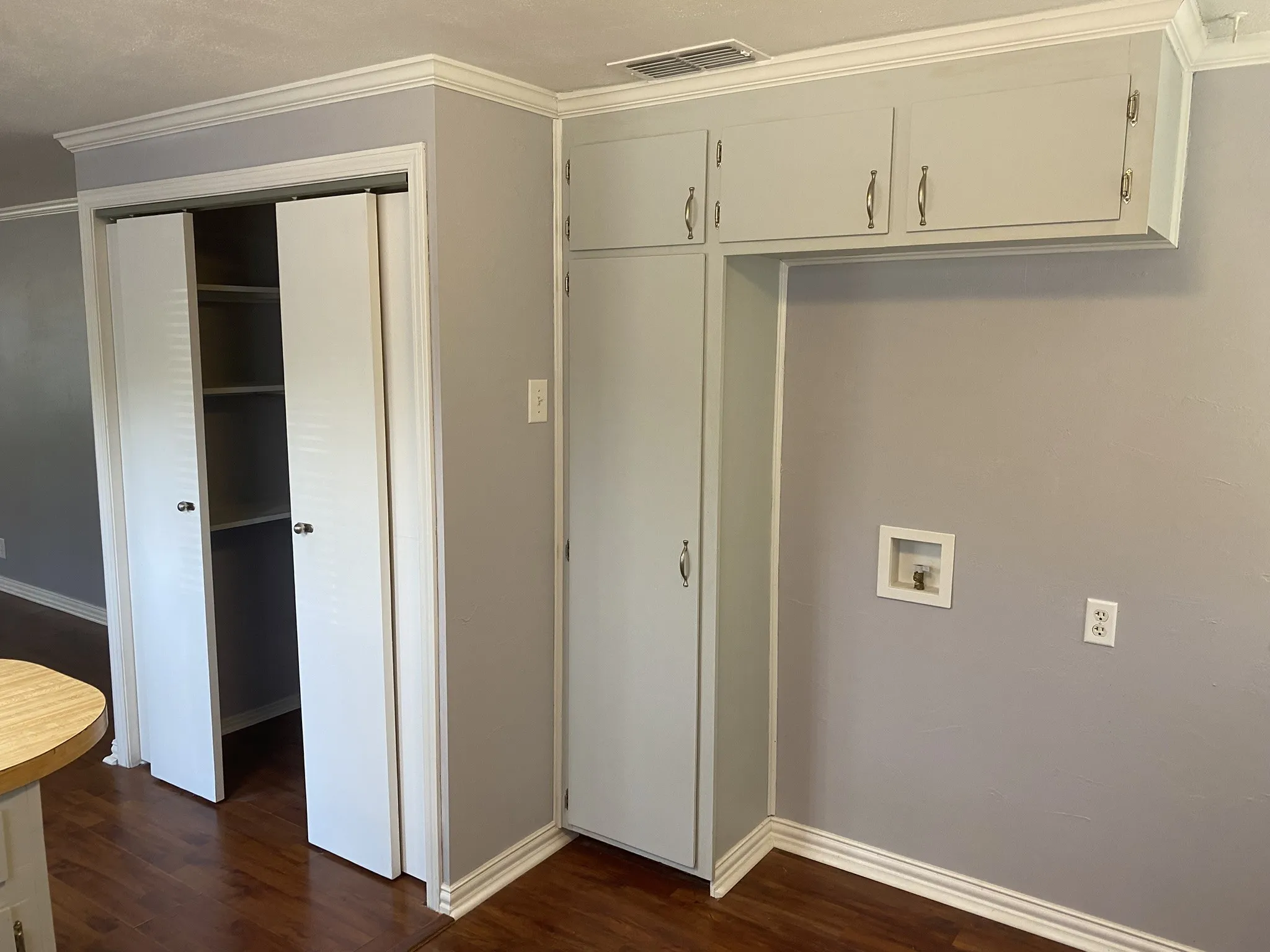 Single Family Residence For Sale in Harrison County , 1411 Aars Street, Longview, Texas 75601, 3 Bedroom, 2 Bathroom, Garage spaces, 1,392 Sqft, built in 1950, mls#21390826, Real Estate Agent in Longview, Homes For Sale in Harrison county, Homes For Sale in Longview, Realtor in Longview Texas, Real Estate Brokerage Independent Realty Texas, Luminita Cordes Realtor