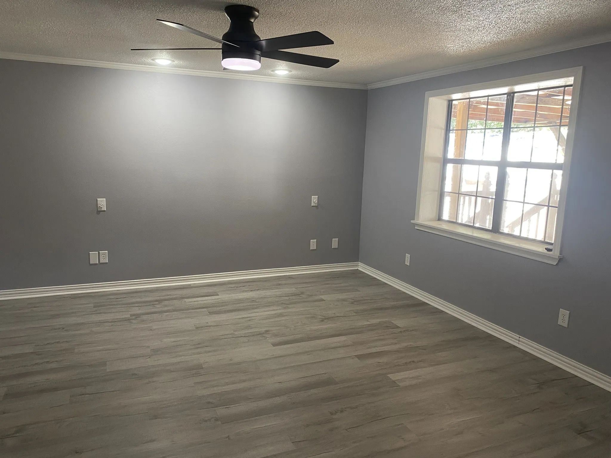 Single Family Residence For Sale in Harrison County , 1411 Aars Street, Longview, Texas 75601, 3 Bedroom, 2 Bathroom, Garage spaces, 1,392 Sqft, built in 1950, mls#21390826, Real Estate Agent in Longview, Homes For Sale in Harrison county, Homes For Sale in Longview, Realtor in Longview Texas, Real Estate Brokerage Independent Realty Texas, Luminita Cordes Realtor