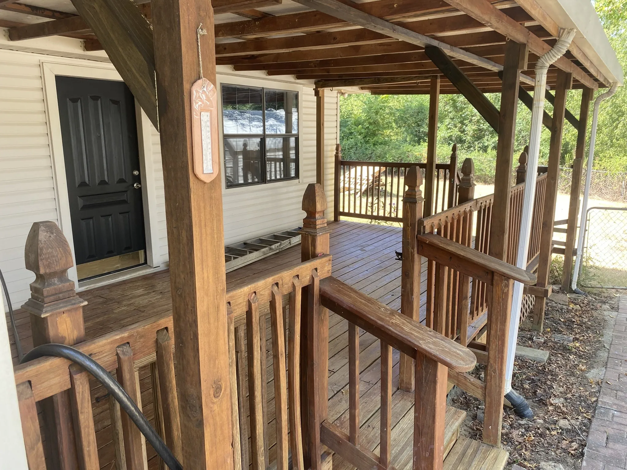 Single Family Residence For Sale in Harrison County , 1411 Aars Street, Longview, Texas 75601, 3 Bedroom, 2 Bathroom, Garage spaces, 1,392 Sqft, built in 1950, mls#21390826, Real Estate Agent in Longview, Homes For Sale in Harrison county, Homes For Sale in Longview, Realtor in Longview Texas, Real Estate Brokerage Independent Realty Texas, Luminita Cordes Realtor