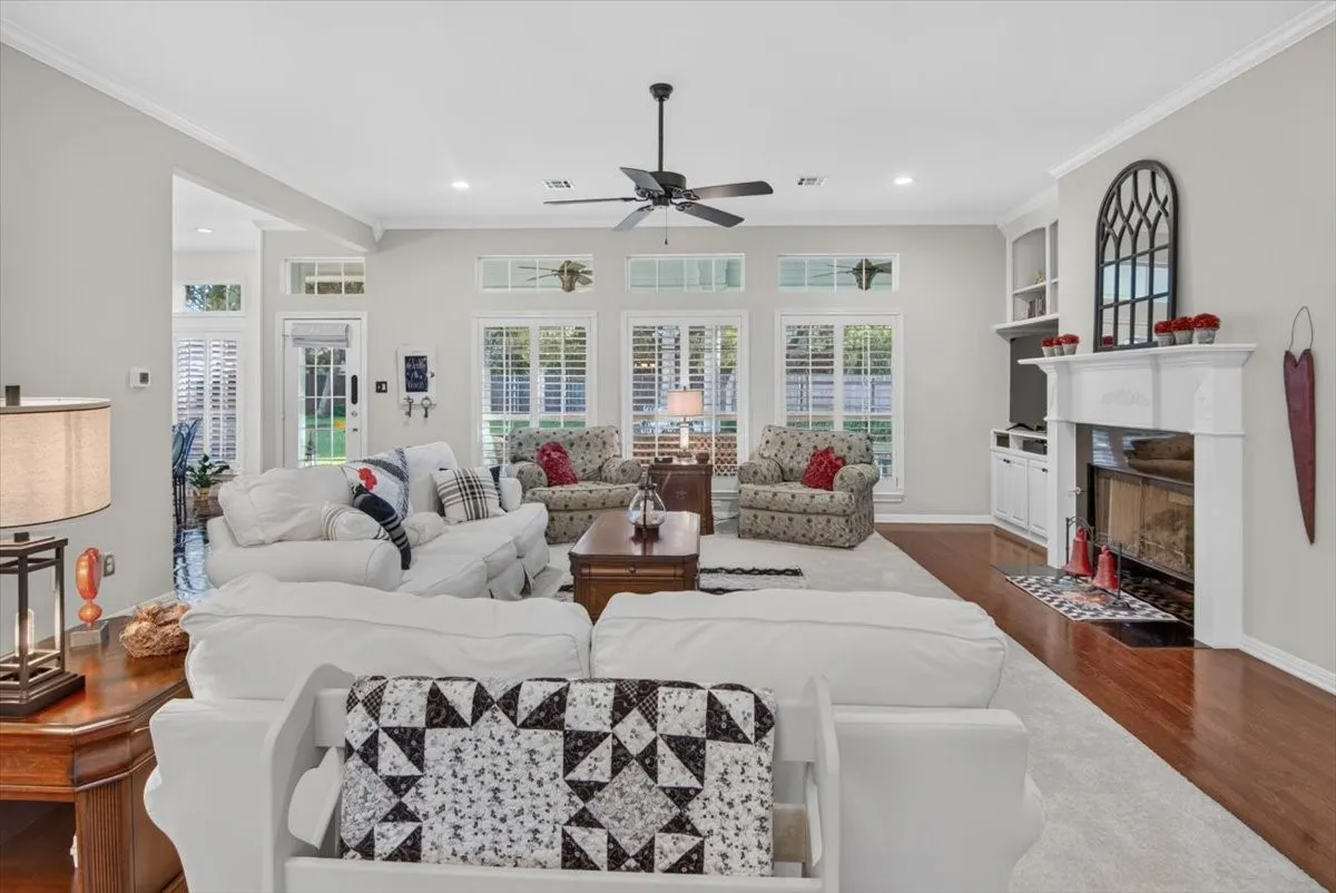 Single Family Residence For Sale in Mc Lennan County , 146 Shady Trail, Mc Gregor, Texas 76657, 4 Bedroom, 4 Bathroom, 3 Garage spaces, 3,914 Sqft, built in 1998, mls#21388541, Real Estate Agent in Mc Gregor, Homes For Sale in Mc Lennan county, Homes For Sale in Mc Gregor, Realtor in Mc Gregor Texas, Real Estate Brokerage Independent Realty Texas, Luminita Cordes Realtor