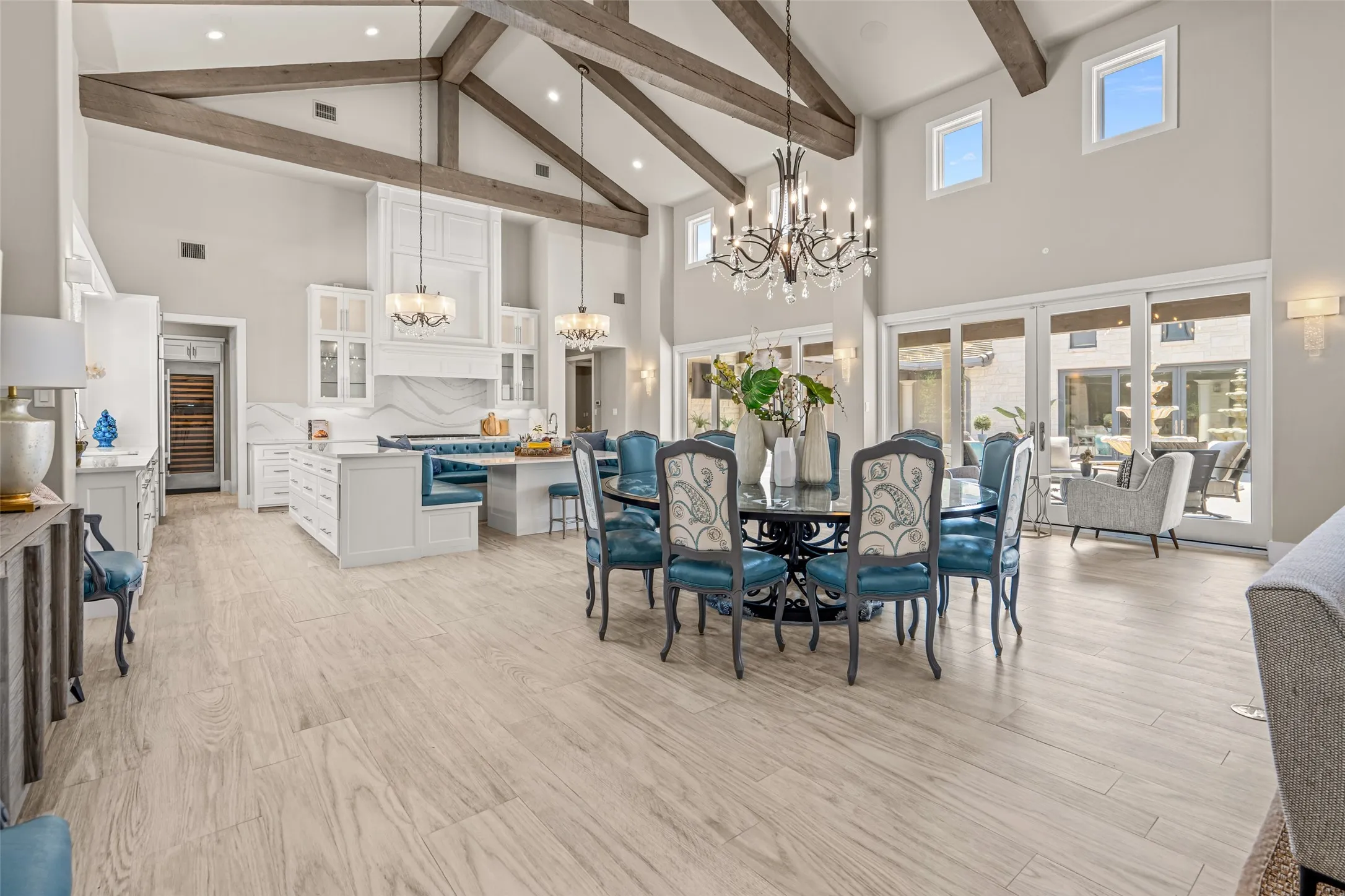 Single Family Residence For Sale in Tarrant County , 4629 Palencia Drive, Fort Worth, Texas 76126, 3 Bedroom, 4 Bathroom, 3 Garage spaces, 5,105 Sqft, built in 2016, mls#21390142, Real Estate Agent in Fort Worth, Homes For Sale in Tarrant county, Homes For Sale in Fort Worth, Realtor in Fort Worth Texas, Real Estate Brokerage Independent Realty Texas, Luminita Cordes Realtor