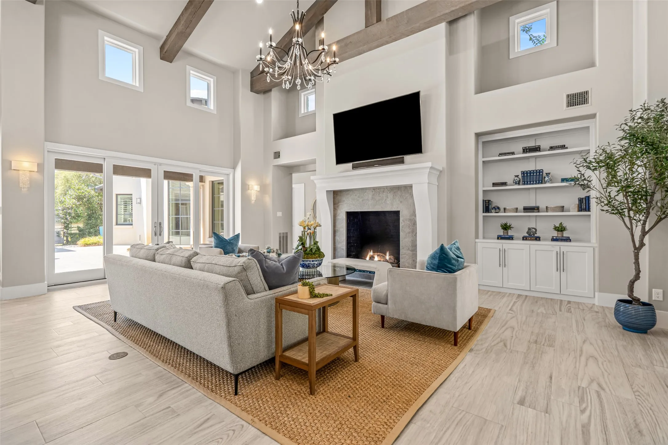 Single Family Residence For Sale in Tarrant County , 4629 Palencia Drive, Fort Worth, Texas 76126, 3 Bedroom, 4 Bathroom, 3 Garage spaces, 5,105 Sqft, built in 2016, mls#21390142, Real Estate Agent in Fort Worth, Homes For Sale in Tarrant county, Homes For Sale in Fort Worth, Realtor in Fort Worth Texas, Real Estate Brokerage Independent Realty Texas, Luminita Cordes Realtor
