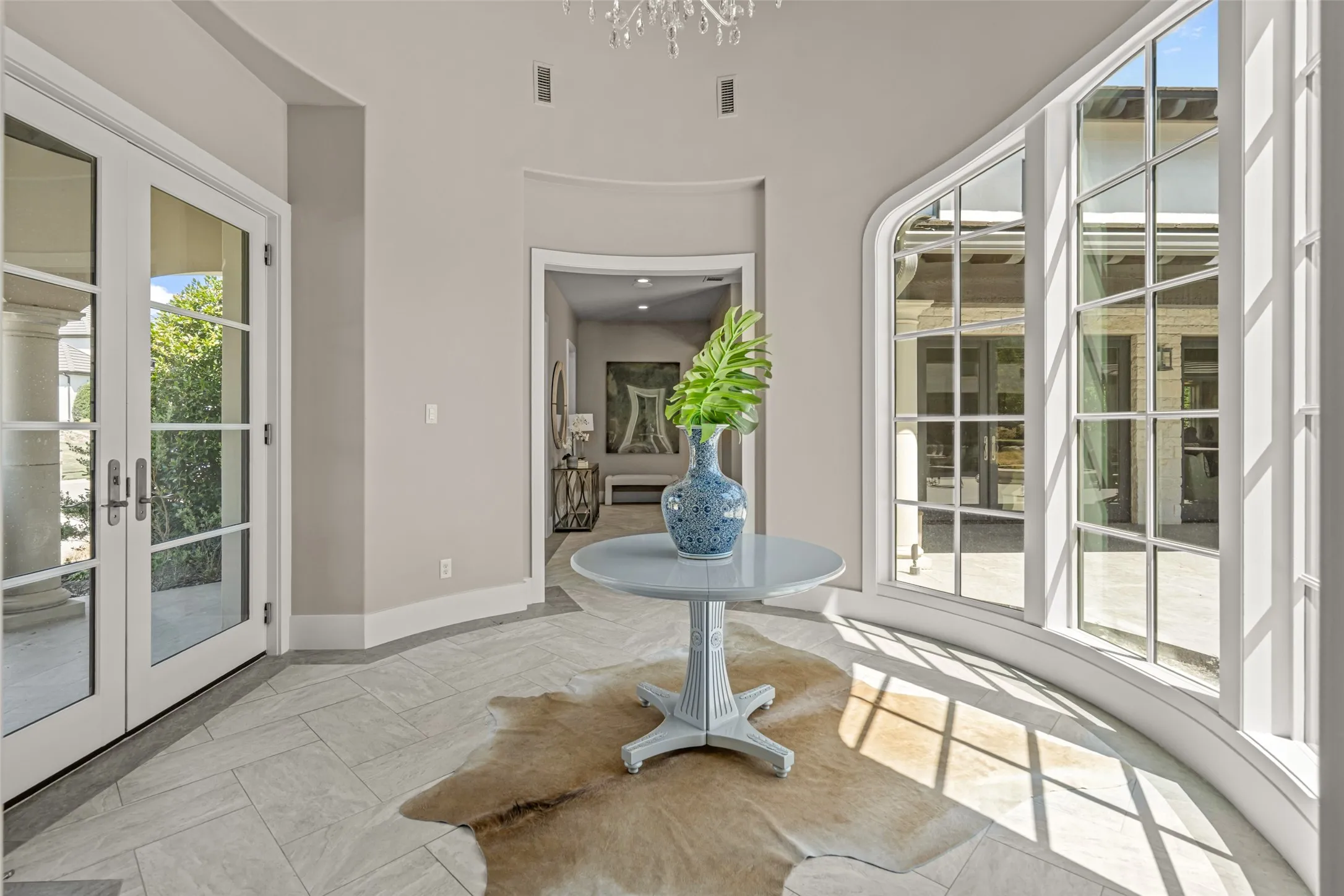 Single Family Residence For Sale in Tarrant County , 4629 Palencia Drive, Fort Worth, Texas 76126, 3 Bedroom, 4 Bathroom, 3 Garage spaces, 5,105 Sqft, built in 2016, mls#21390142, Real Estate Agent in Fort Worth, Homes For Sale in Tarrant county, Homes For Sale in Fort Worth, Realtor in Fort Worth Texas, Real Estate Brokerage Independent Realty Texas, Luminita Cordes Realtor