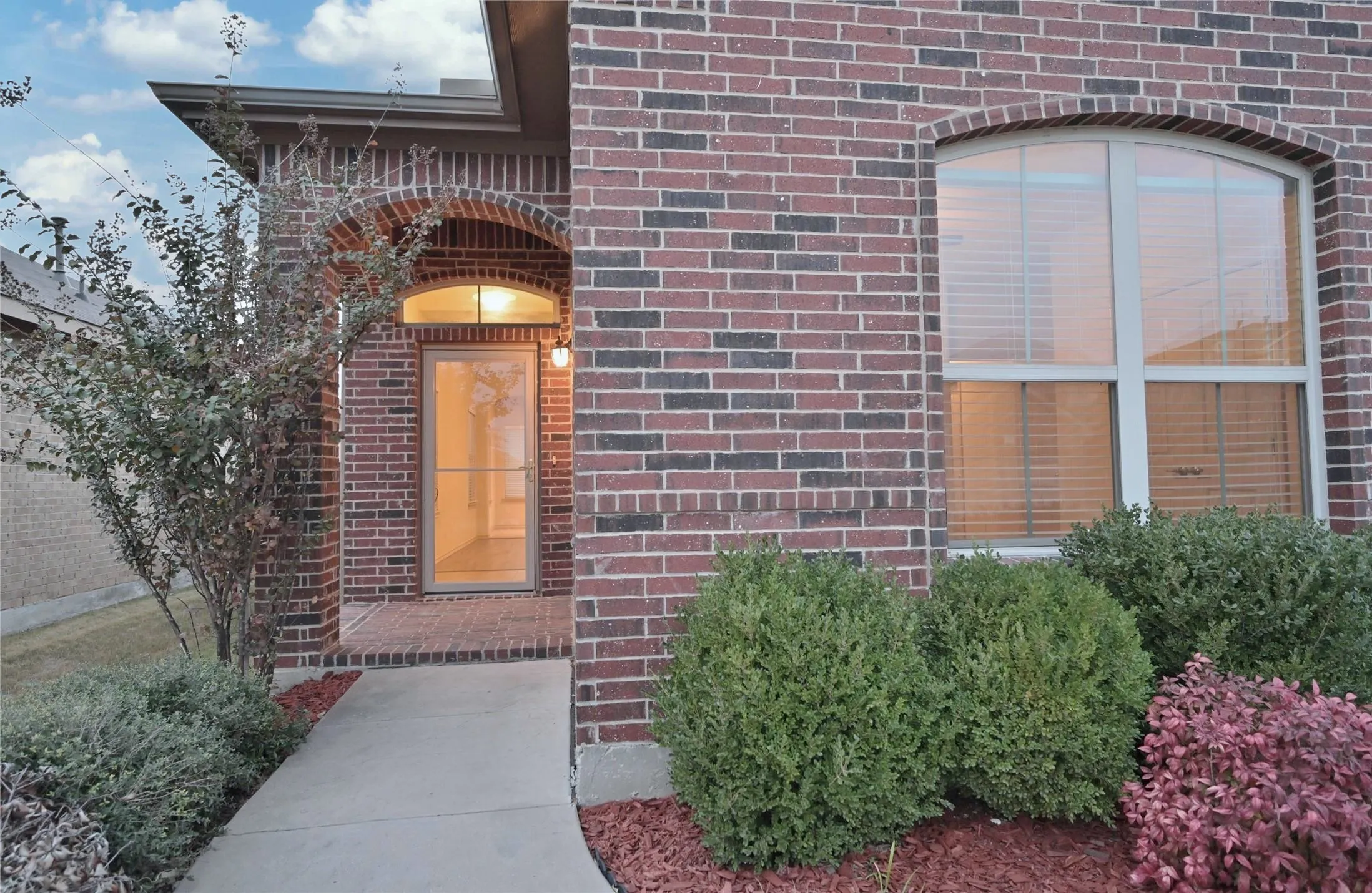 Covered front Porch & Storm Door