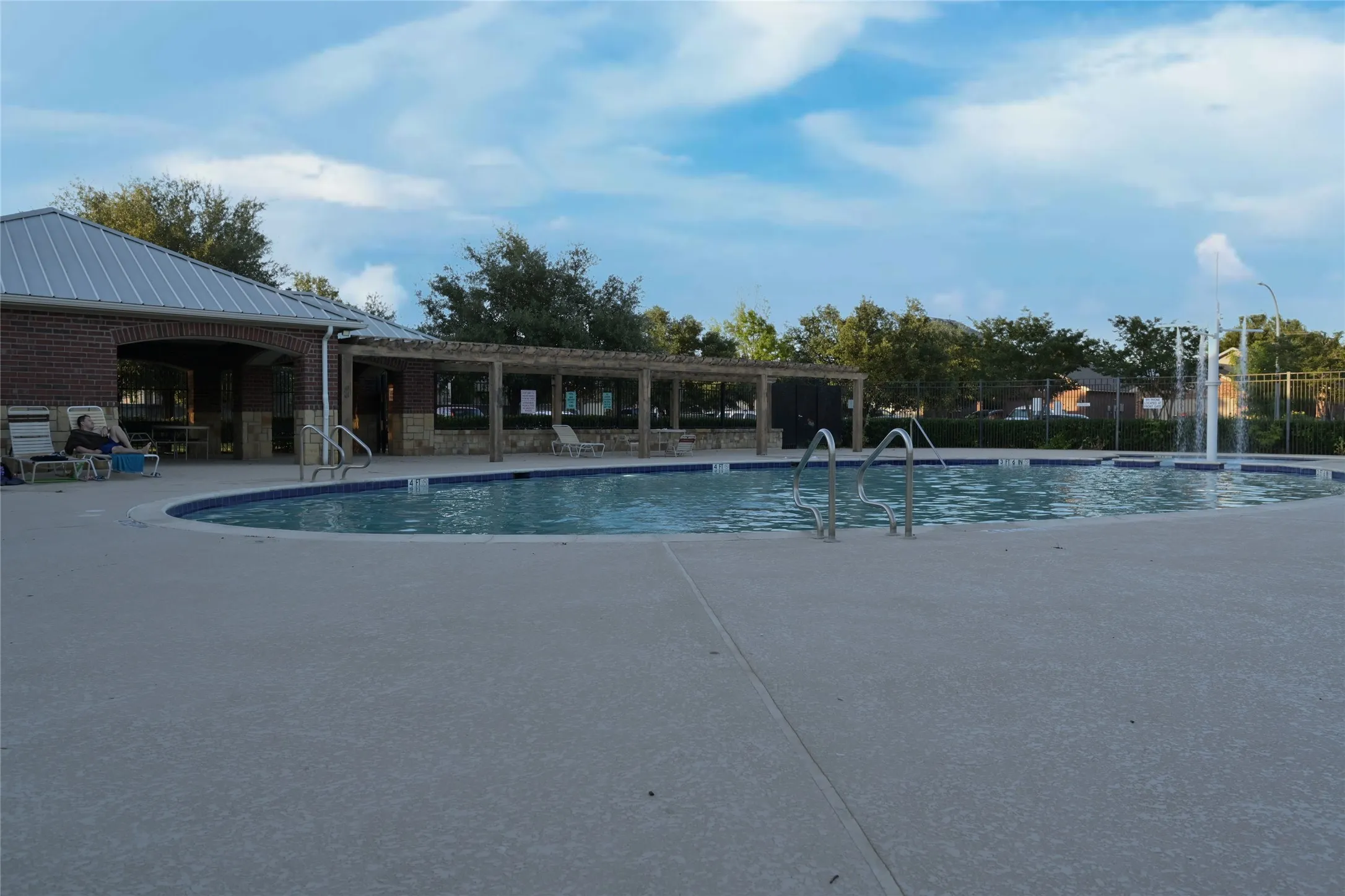 Single Family Residence For Sale in Tarrant County , 5921 Comanche Peak Drive, Fort Worth, Texas 76179, 3 Bedroom, 2 Bathroom, 2 Garage spaces, 1,441 Sqft, built in 2014, mls#21390872, Real Estate Agent in Fort Worth, Homes For Sale in Tarrant county, Homes For Sale in Fort Worth, Realtor in Fort Worth Texas, Real Estate Brokerage Independent Realty Texas, Luminita Cordes Realtor