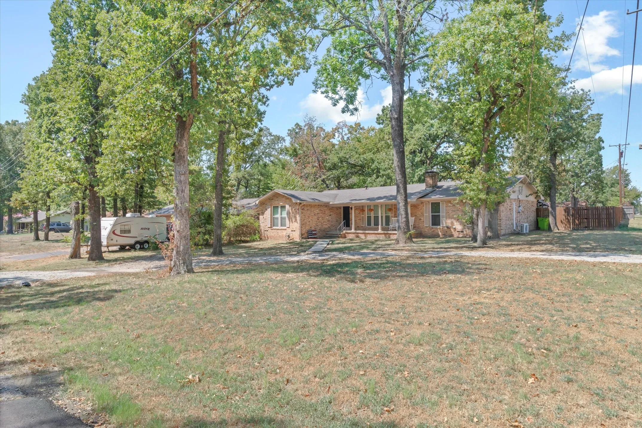 Single Family Residence For Sale in Van Zandt County , 1415 Glenlain Dr, Grand Saline, Texas 75140, 4 Bedroom, 2 Bathroom, Garage spaces, 2,021 Sqft, built in 1973, mls#21390884, Real Estate Agent in Grand Saline, Homes For Sale in Van Zandt county, Homes For Sale in Grand Saline, Realtor in Grand Saline Texas, Real Estate Brokerage Independent Realty Texas, Luminita Cordes Realtor