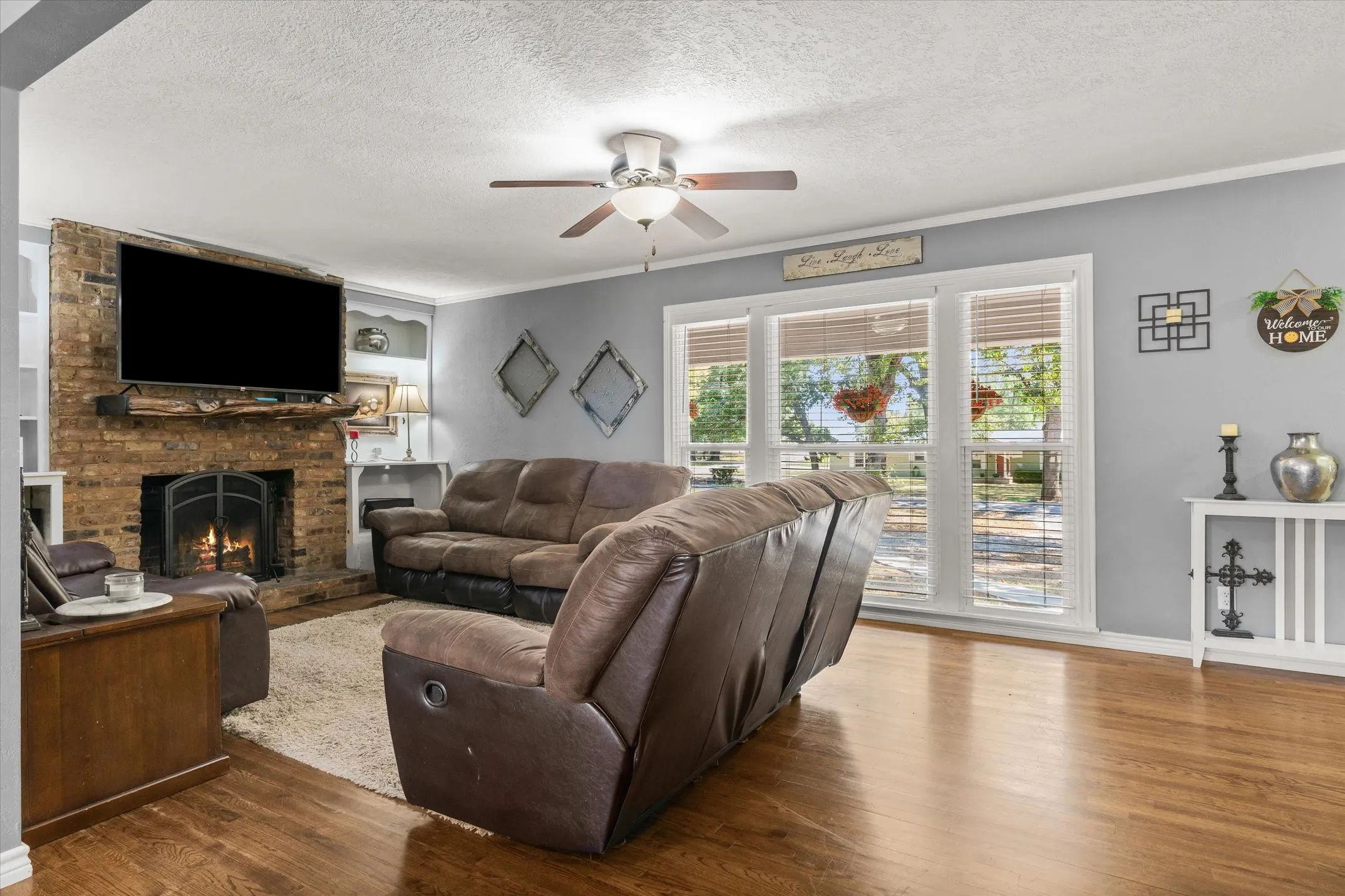 Single Family Residence For Sale in Van Zandt County , 1415 Glenlain Dr, Grand Saline, Texas 75140, 4 Bedroom, 2 Bathroom, Garage spaces, 2,021 Sqft, built in 1973, mls#21390884, Real Estate Agent in Grand Saline, Homes For Sale in Van Zandt county, Homes For Sale in Grand Saline, Realtor in Grand Saline Texas, Real Estate Brokerage Independent Realty Texas, Luminita Cordes Realtor