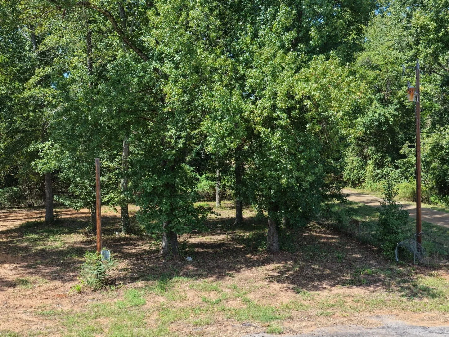 Improved Land For Sale in Cherokee County , 824 Balmorea Drive, Bullard, Texas 75757, 0, 0, Garage spaces, 0 Sqft, built in 1998, mls#21390889, Real Estate Agent in Bullard, Homes For Sale in Cherokee county, Homes For Sale in Bullard, Realtor in Bullard Texas, Real Estate Brokerage Independent Realty Texas, Luminita Cordes Realtor