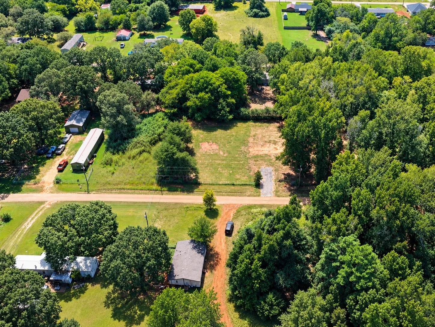 Improved Land For Sale in Cherokee County , 824 Balmorea Drive, Bullard, Texas 75757, 0, 0, Garage spaces, 0 Sqft, built in 1998, mls#21390889, Real Estate Agent in Bullard, Homes For Sale in Cherokee county, Homes For Sale in Bullard, Realtor in Bullard Texas, Real Estate Brokerage Independent Realty Texas, Luminita Cordes Realtor