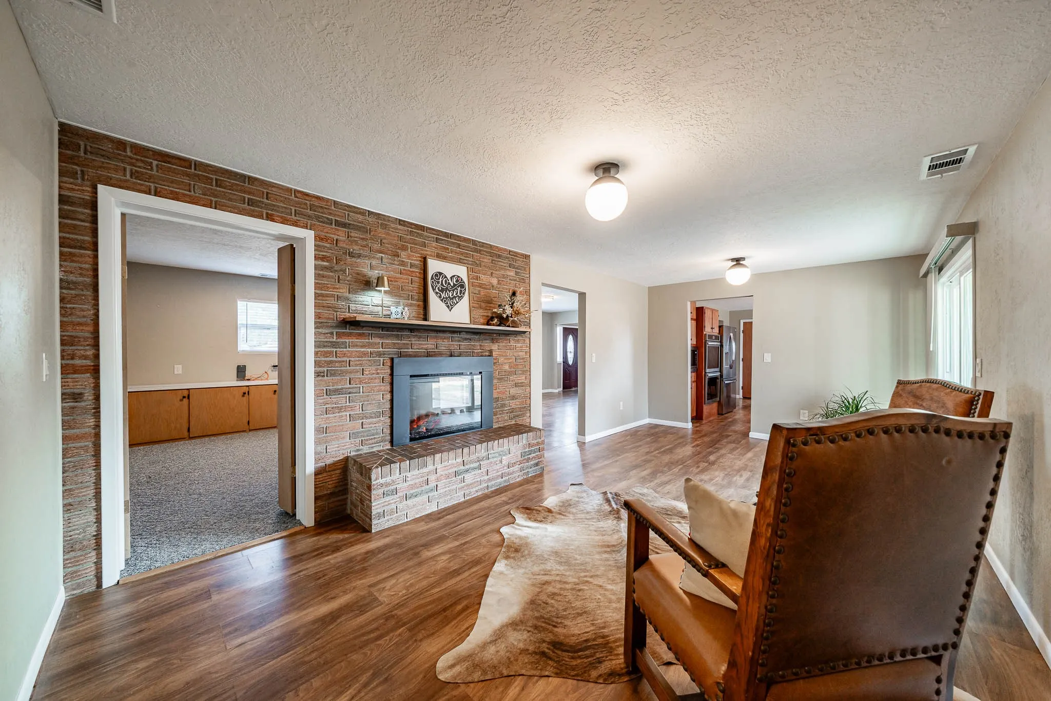 Single Family Residence For Sale in Jones County , 1406 Bartley Street, Stamford, Texas 79553, 4 Bedroom, 2 Bathroom, 2 Garage spaces, 2,698 Sqft, built in 1966, mls#21390536, Real Estate Agent in Stamford, Homes For Sale in Jones county, Homes For Sale in Stamford, Realtor in Stamford Texas, Real Estate Brokerage Independent Realty Texas, Luminita Cordes Realtor