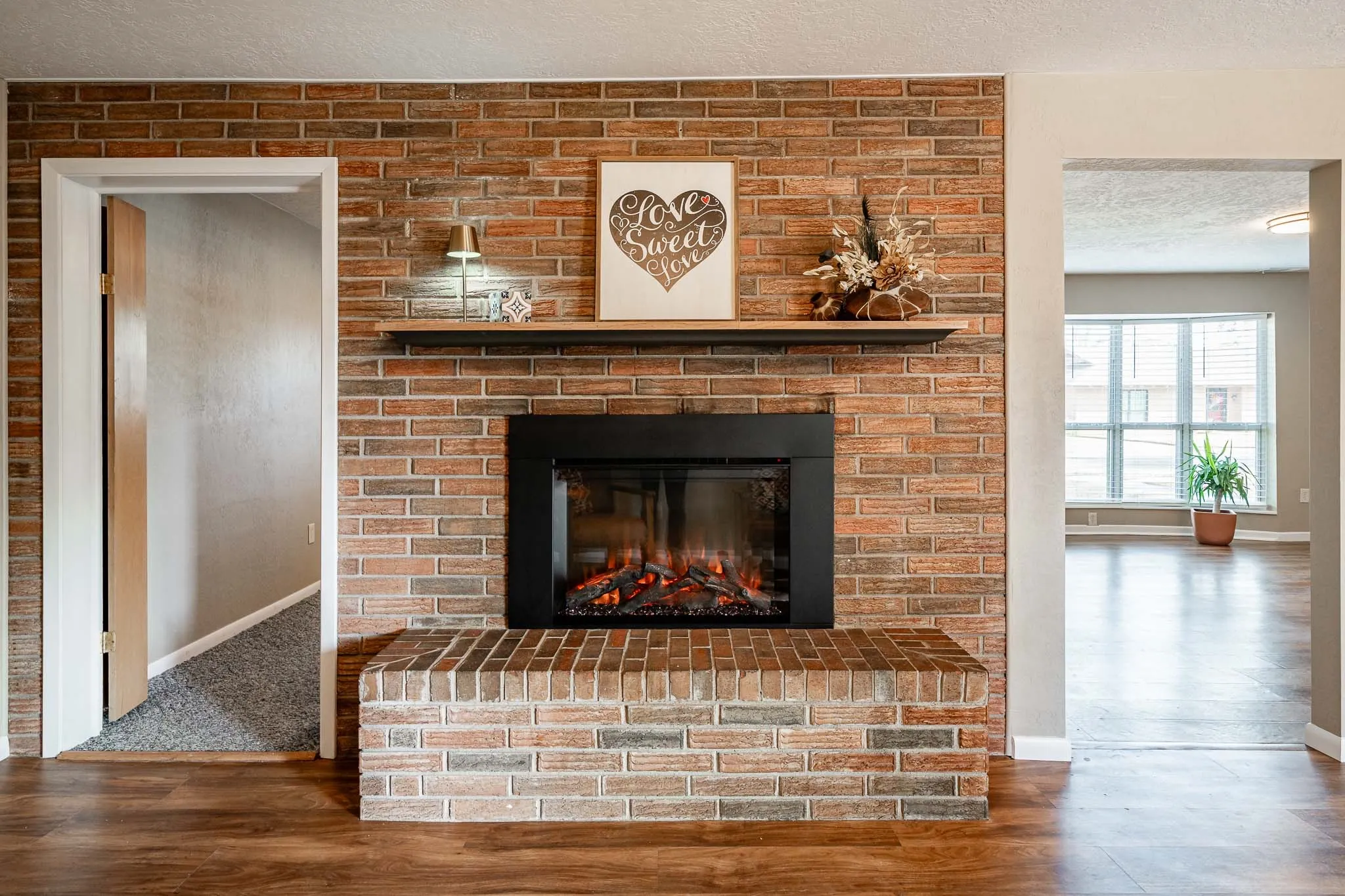 Single Family Residence For Sale in Jones County , 1406 Bartley Street, Stamford, Texas 79553, 4 Bedroom, 2 Bathroom, 2 Garage spaces, 2,698 Sqft, built in 1966, mls#21390536, Real Estate Agent in Stamford, Homes For Sale in Jones county, Homes For Sale in Stamford, Realtor in Stamford Texas, Real Estate Brokerage Independent Realty Texas, Luminita Cordes Realtor