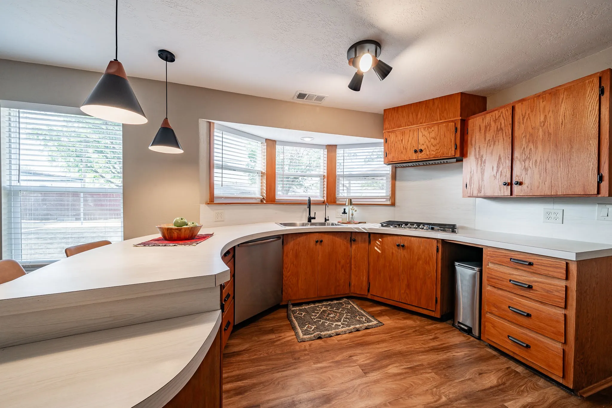 Single Family Residence For Sale in Jones County , 1406 Bartley Street, Stamford, Texas 79553, 4 Bedroom, 2 Bathroom, 2 Garage spaces, 2,698 Sqft, built in 1966, mls#21390536, Real Estate Agent in Stamford, Homes For Sale in Jones county, Homes For Sale in Stamford, Realtor in Stamford Texas, Real Estate Brokerage Independent Realty Texas, Luminita Cordes Realtor