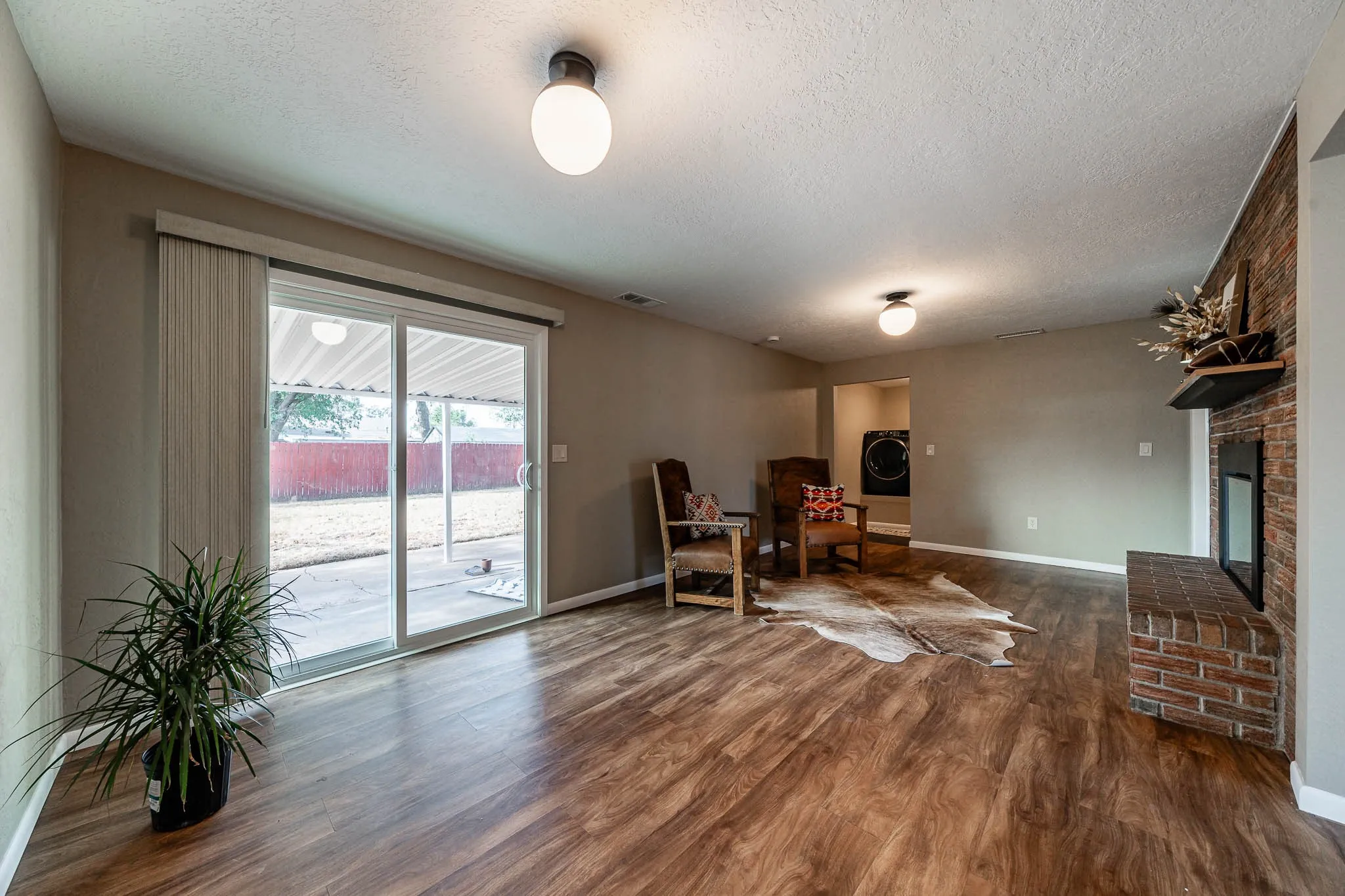 Single Family Residence For Sale in Jones County , 1406 Bartley Street, Stamford, Texas 79553, 4 Bedroom, 2 Bathroom, 2 Garage spaces, 2,698 Sqft, built in 1966, mls#21390536, Real Estate Agent in Stamford, Homes For Sale in Jones county, Homes For Sale in Stamford, Realtor in Stamford Texas, Real Estate Brokerage Independent Realty Texas, Luminita Cordes Realtor
