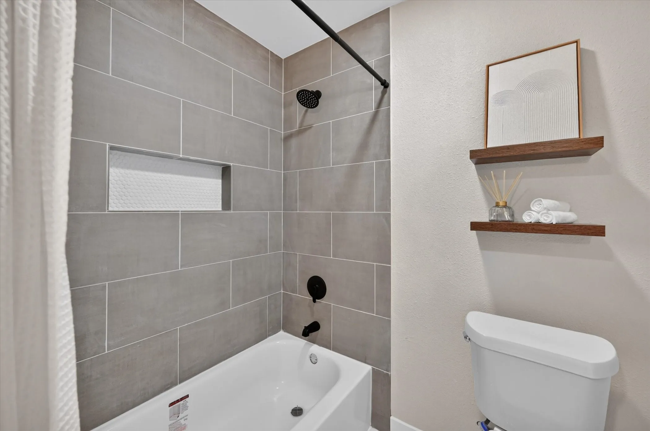 Single Family Residence For Sale in Johnson County , 4512 Cross Timber Road, Burleson, Texas 76028, 4 Bedroom, 2 Bathroom, 2 Garage spaces, 2,016 Sqft, built in 1975, mls#21390208, Real Estate Agent in Burleson, Homes For Sale in Johnson county, Homes For Sale in Burleson, Realtor in Burleson Texas, Real Estate Brokerage Independent Realty Texas, Luminita Cordes Realtor