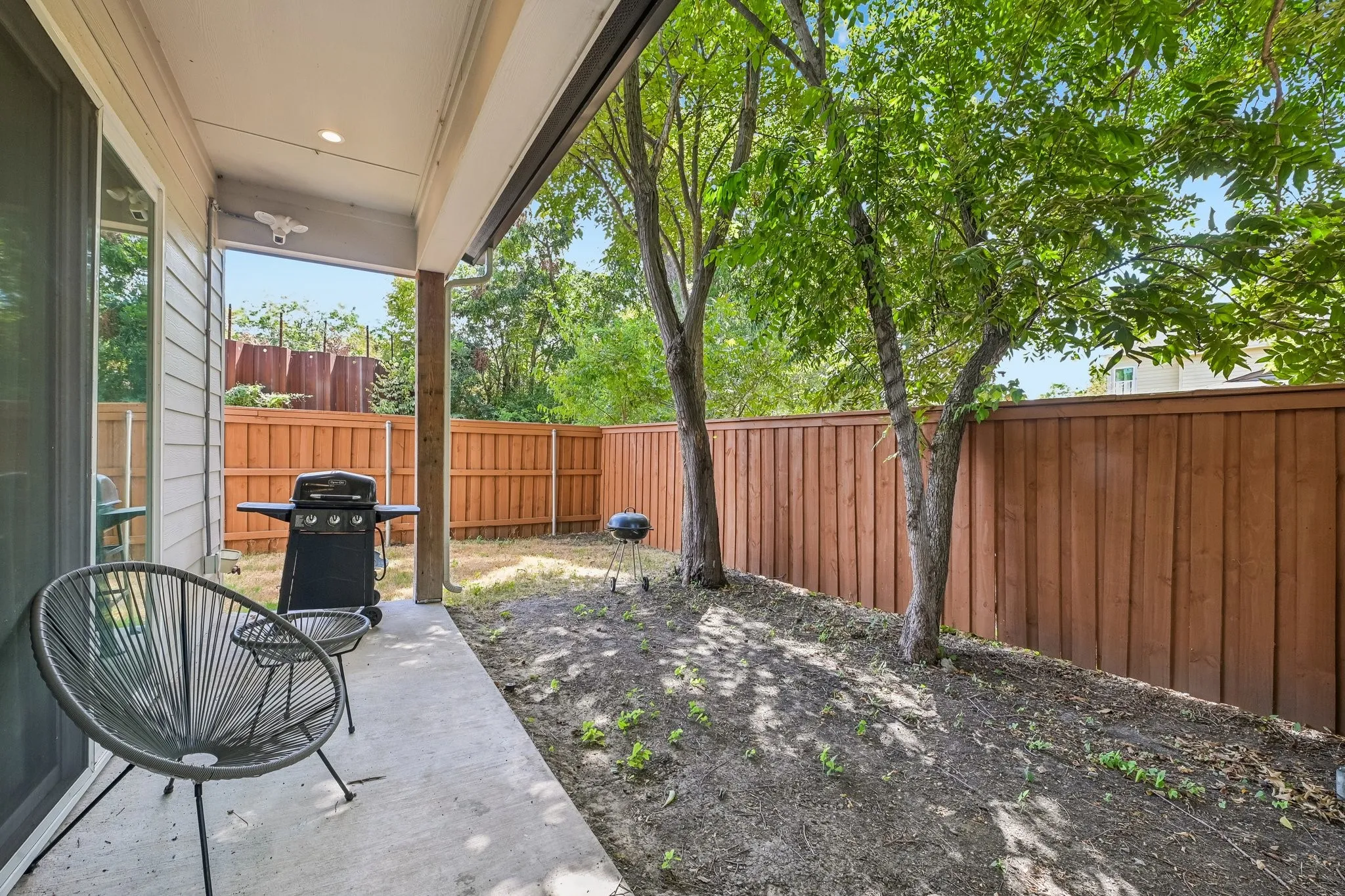 Single Family Residence For Sale in Dallas County , 2403 Obenchain Street, Dallas, Texas 75212, 4 Bedroom, 3 Bathroom, 2 Garage spaces, 2,114 Sqft, built in 2025, mls#21389065, Real Estate Agent in Dallas, Homes For Sale in Dallas county, Homes For Sale in Dallas, Realtor in Dallas Texas, Real Estate Brokerage Independent Realty Texas, Luminita Cordes Realtor
