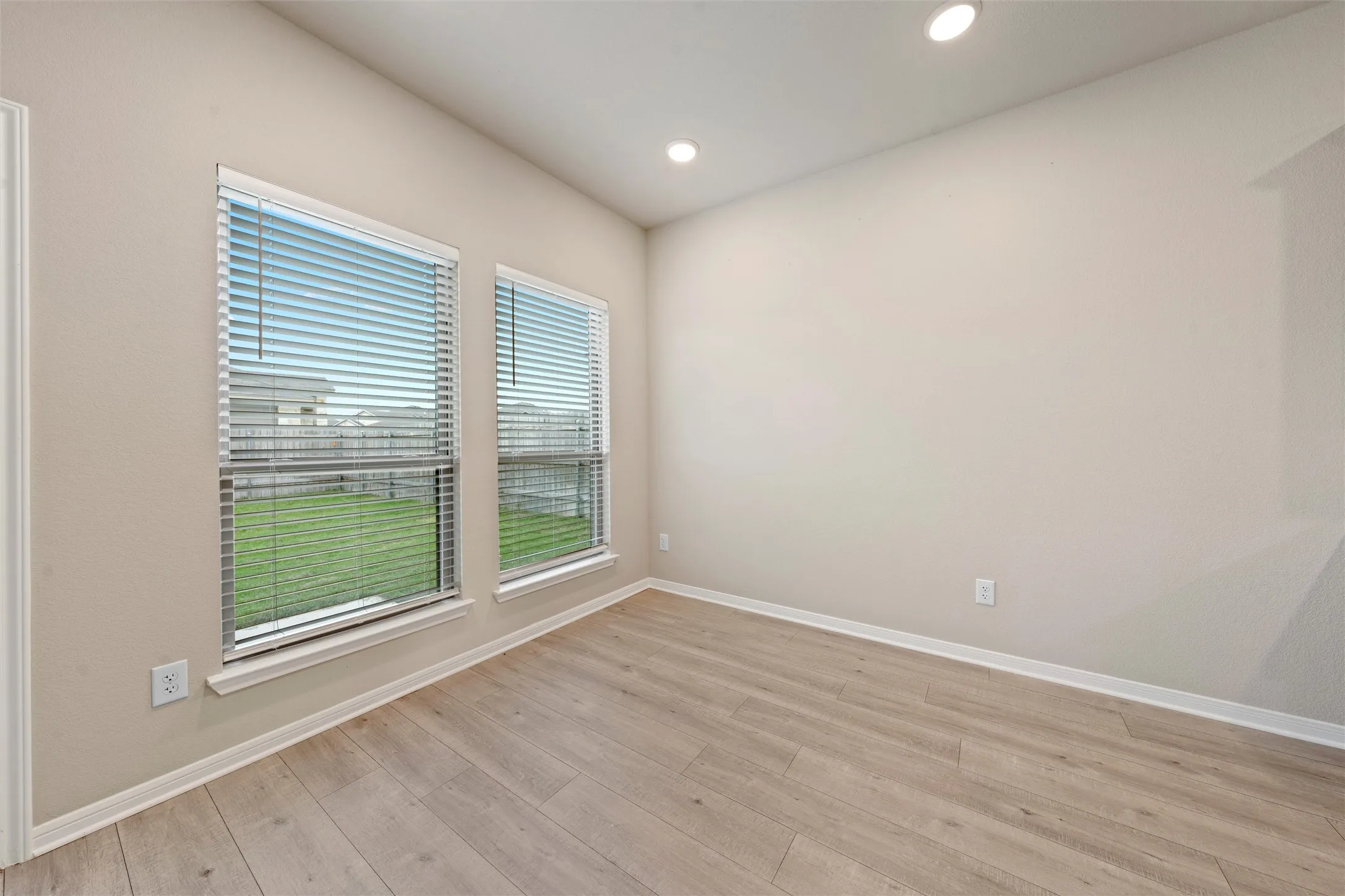 Single Family Residence For Rent in Bell County , 7445 Garden Glen Drive, Temple, Texas 76502, 3 Bedroom, 2 Bathroom, 2 Garage spaces, 1,531 Sqft, built in 2021, mls#21390898, Real Estate Agent in Temple, Homes For Rent in Bell county, Homes For Rent in Temple, Realtor in Temple Texas, Real Estate Brokerage Independent Realty Texas, Luminita Cordes Realtor