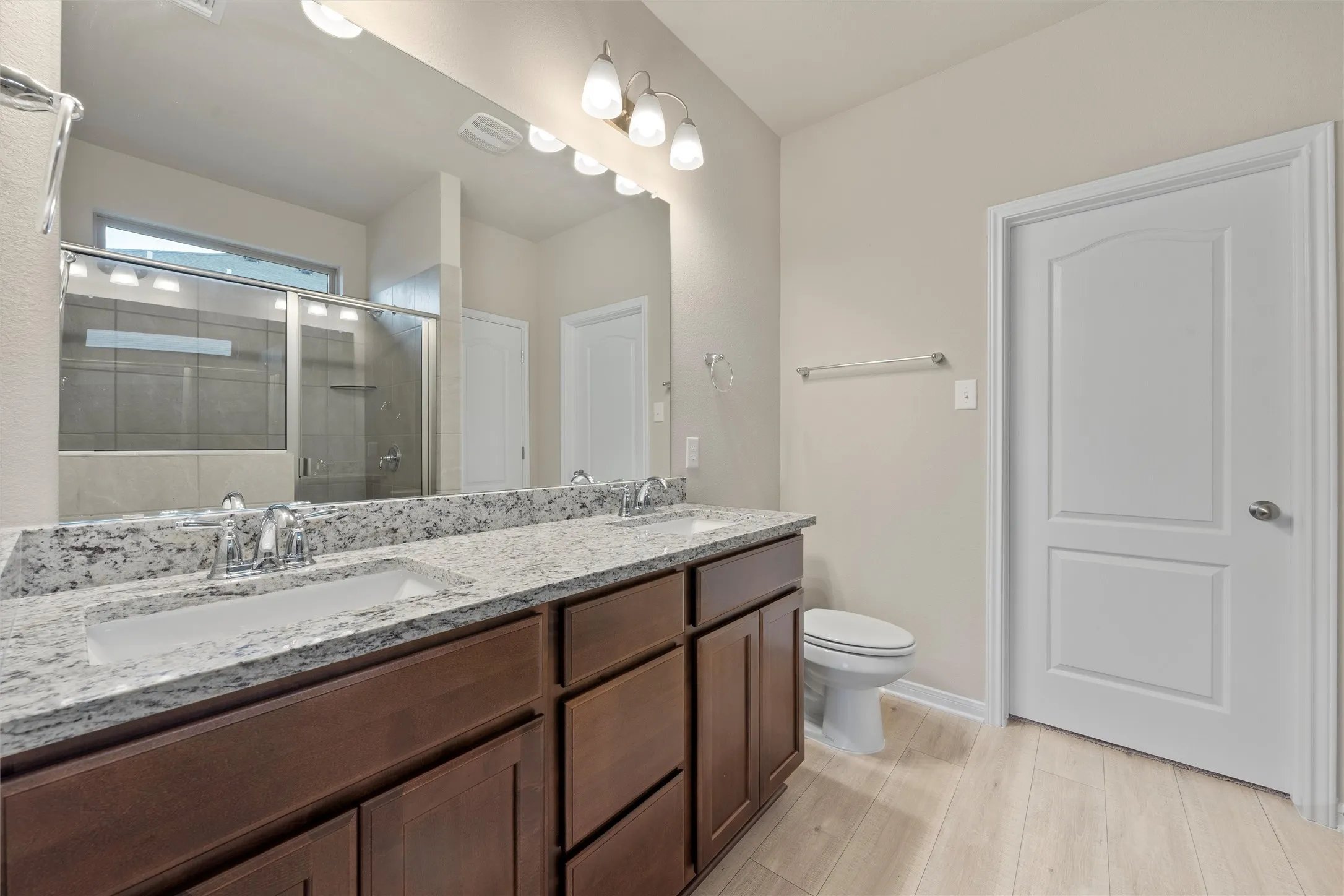 Single Family Residence For Rent in Bell County , 7445 Garden Glen Drive, Temple, Texas 76502, 3 Bedroom, 2 Bathroom, 2 Garage spaces, 1,531 Sqft, built in 2021, mls#21390898, Real Estate Agent in Temple, Homes For Rent in Bell county, Homes For Rent in Temple, Realtor in Temple Texas, Real Estate Brokerage Independent Realty Texas, Luminita Cordes Realtor