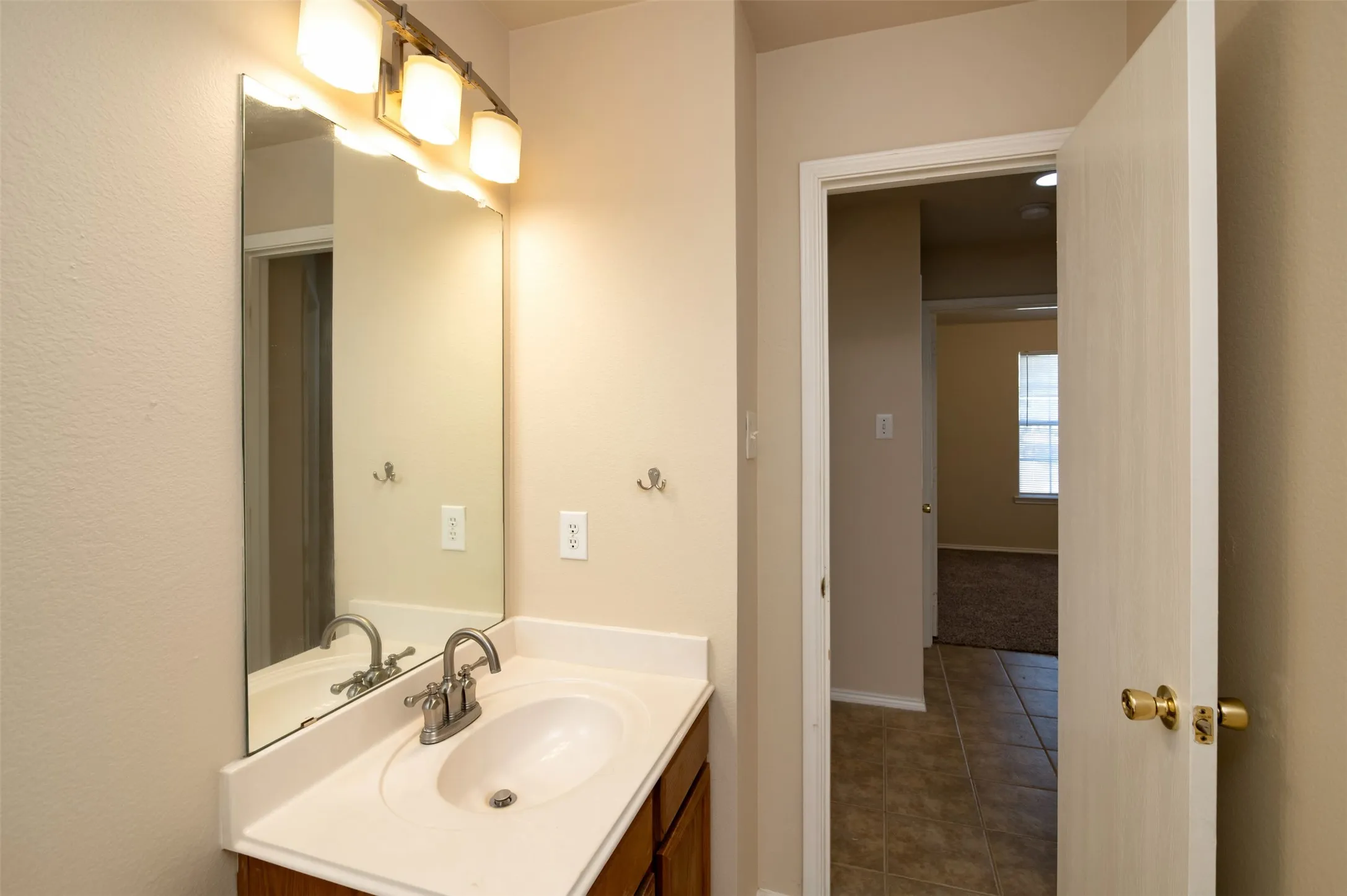 Single Family Residence For Rent in Denton County , 14617 Eaglemont Drive, Little Elm, Texas 75068, 3 Bedroom, 2 Bathroom, 2 Garage spaces, 1,522 Sqft, built in 2003, mls#21384512, Real Estate Agent in Little Elm, Homes For Rent in Denton county, Homes For Rent in Little Elm, Realtor in Little Elm Texas, Real Estate Brokerage Independent Realty Texas, Luminita Cordes Realtor