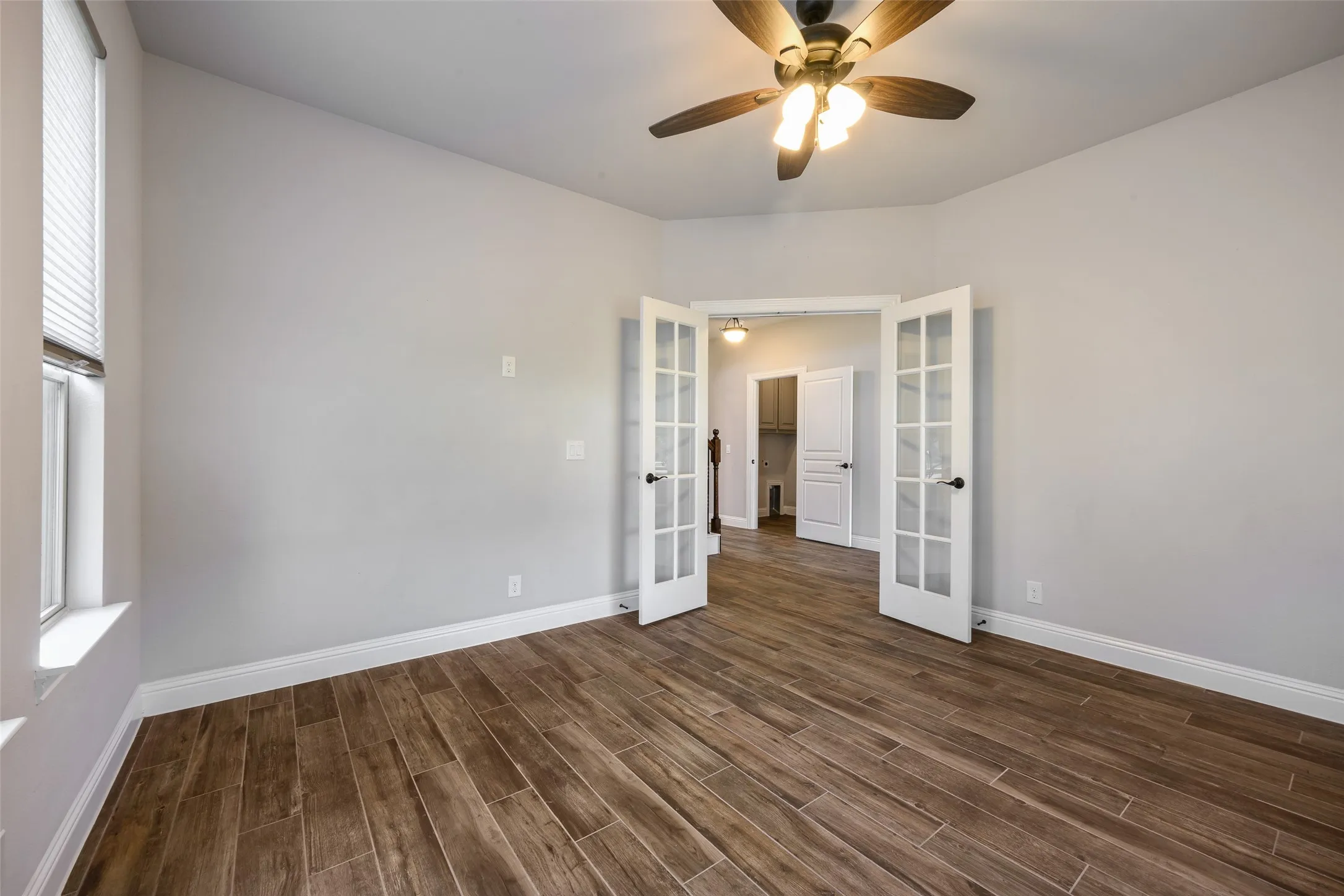 Single Family Residence For Sale in Denton County , 4509 Stillhouse Hollow Lane, Denton, Texas 76226, 5 Bedroom, 4 Bathroom, 2 Garage spaces, 3,274 Sqft, built in 2019, mls#21390031, Real Estate Agent in Denton, Homes For Sale in Denton county, Homes For Sale in Denton, Realtor in Denton Texas, Real Estate Brokerage Independent Realty Texas, Luminita Cordes Realtor