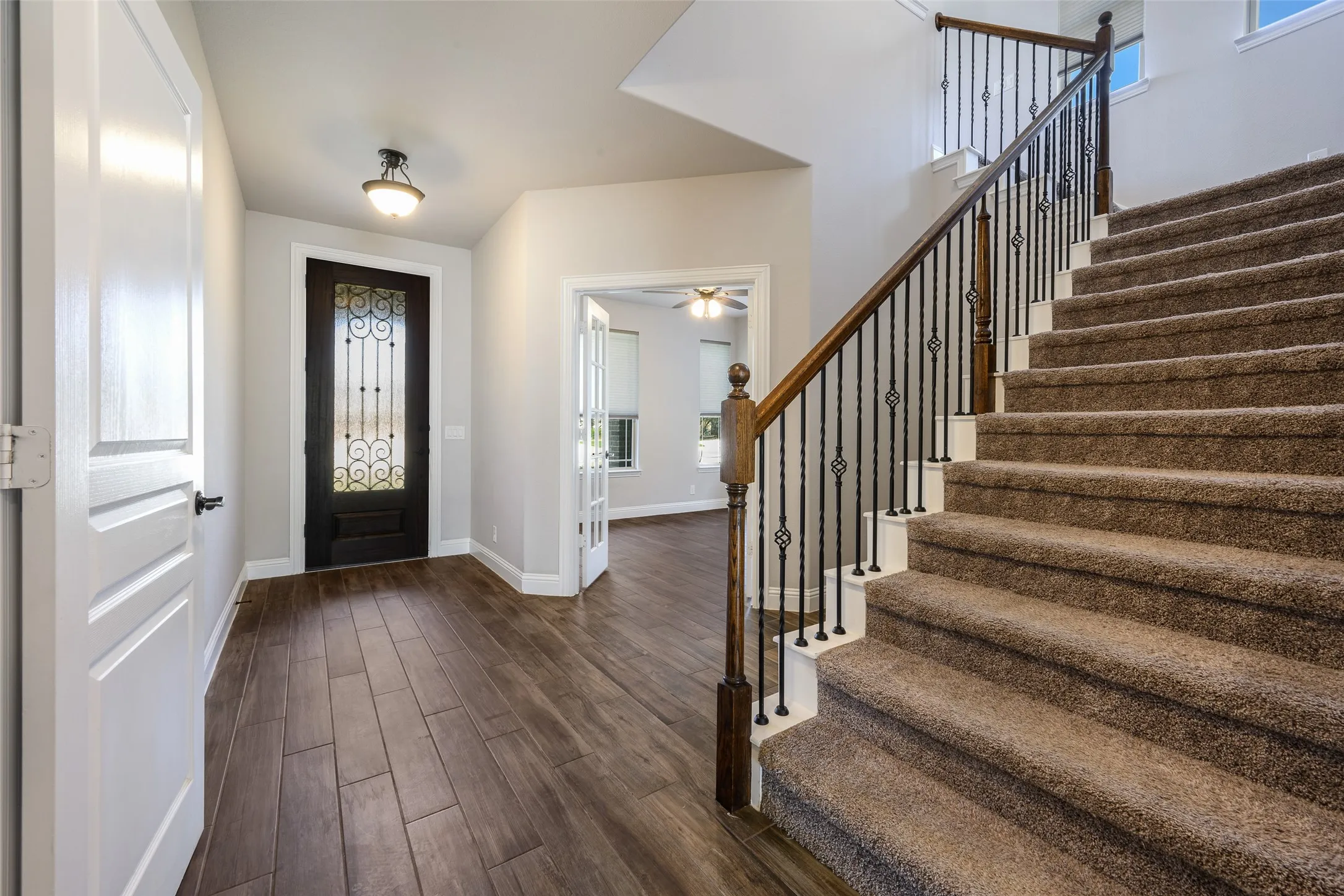 Single Family Residence For Sale in Denton County , 4509 Stillhouse Hollow Lane, Denton, Texas 76226, 5 Bedroom, 4 Bathroom, 2 Garage spaces, 3,274 Sqft, built in 2019, mls#21390031, Real Estate Agent in Denton, Homes For Sale in Denton county, Homes For Sale in Denton, Realtor in Denton Texas, Real Estate Brokerage Independent Realty Texas, Luminita Cordes Realtor