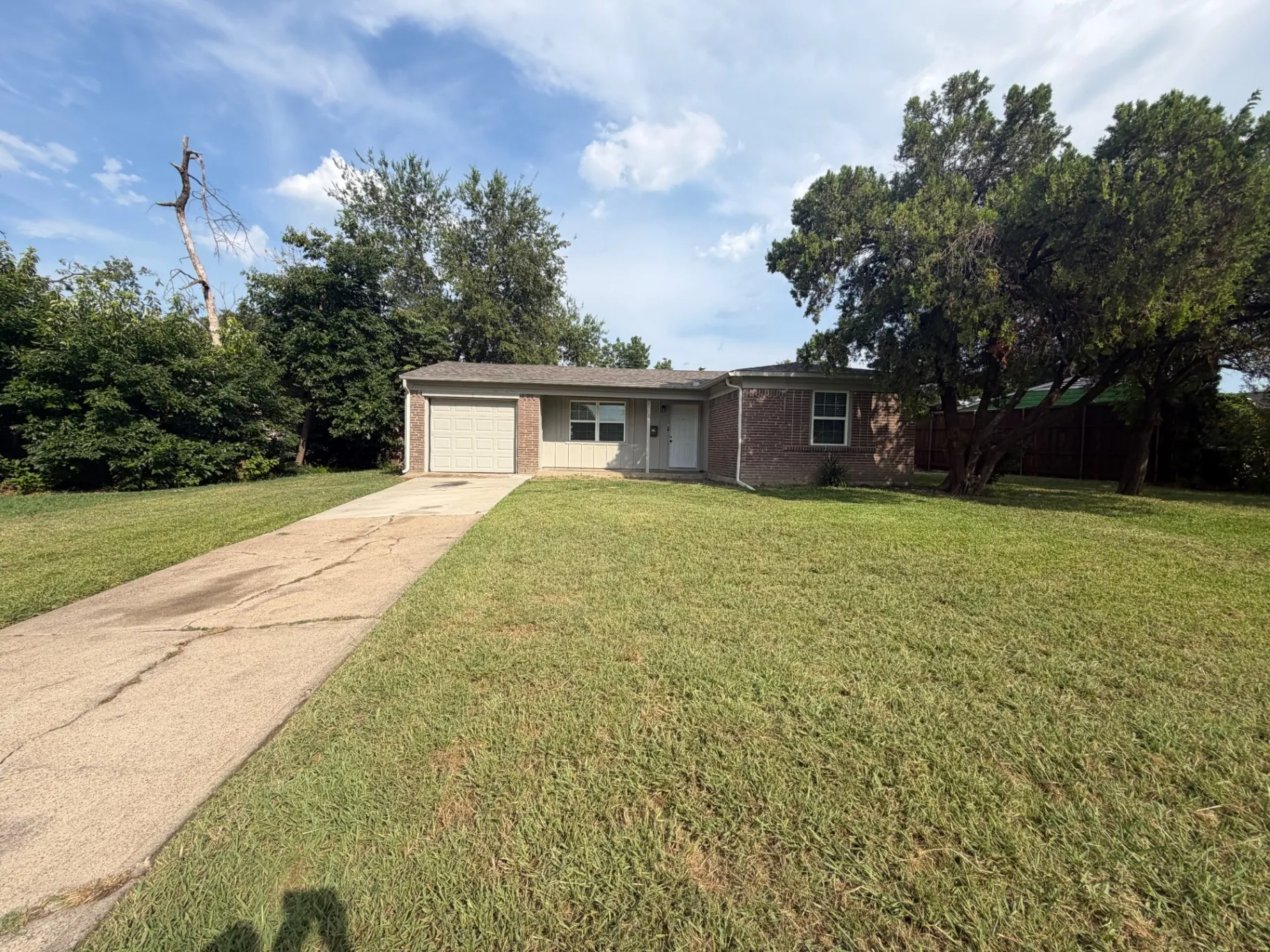 Single Family Residence For Sale