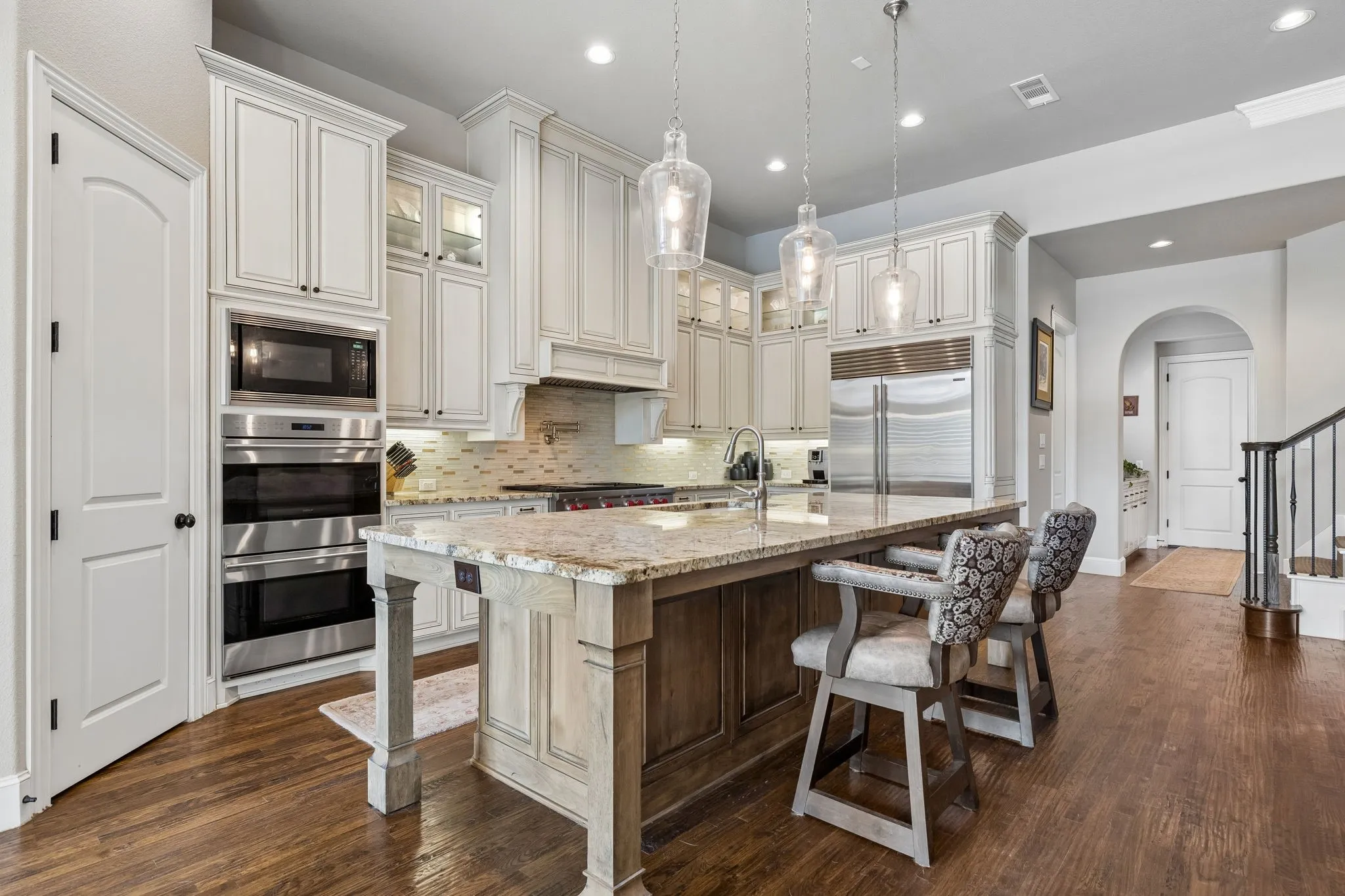 Single Family Residence For Sale in Tarrant County , 1021 Berkshire Road, Southlake, Texas 76092, 5 Bedroom, 7 Bathroom, 3 Garage spaces, 5,226 Sqft, built in 2016, mls#21390882, Real Estate Agent in Southlake, Homes For Sale in Tarrant county, Homes For Sale in Southlake, Realtor in Southlake Texas, Real Estate Brokerage Independent Realty Texas, Luminita Cordes Realtor
