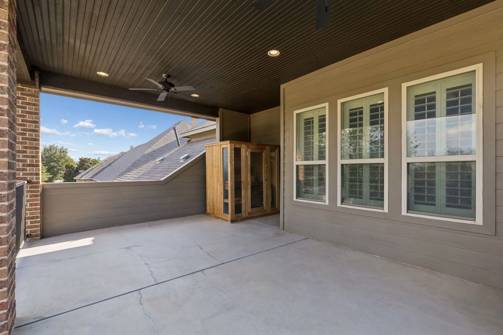 Single Family Residence For Sale in Tarrant County , 1021 Berkshire Road, Southlake, Texas 76092, 5 Bedroom, 7 Bathroom, 3 Garage spaces, 5,226 Sqft, built in 2016, mls#21390882, Real Estate Agent in Southlake, Homes For Sale in Tarrant county, Homes For Sale in Southlake, Realtor in Southlake Texas, Real Estate Brokerage Independent Realty Texas, Luminita Cordes Realtor