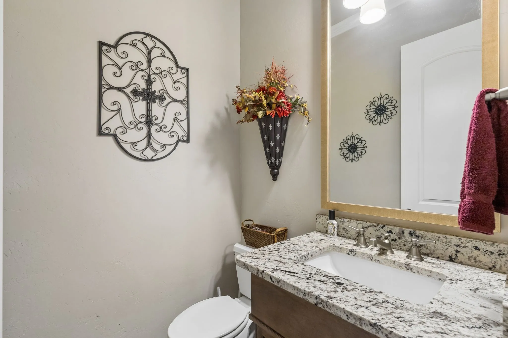Single Family Residence For Sale in Tarrant County , 1021 Berkshire Road, Southlake, Texas 76092, 5 Bedroom, 7 Bathroom, 3 Garage spaces, 5,226 Sqft, built in 2016, mls#21390882, Real Estate Agent in Southlake, Homes For Sale in Tarrant county, Homes For Sale in Southlake, Realtor in Southlake Texas, Real Estate Brokerage Independent Realty Texas, Luminita Cordes Realtor
