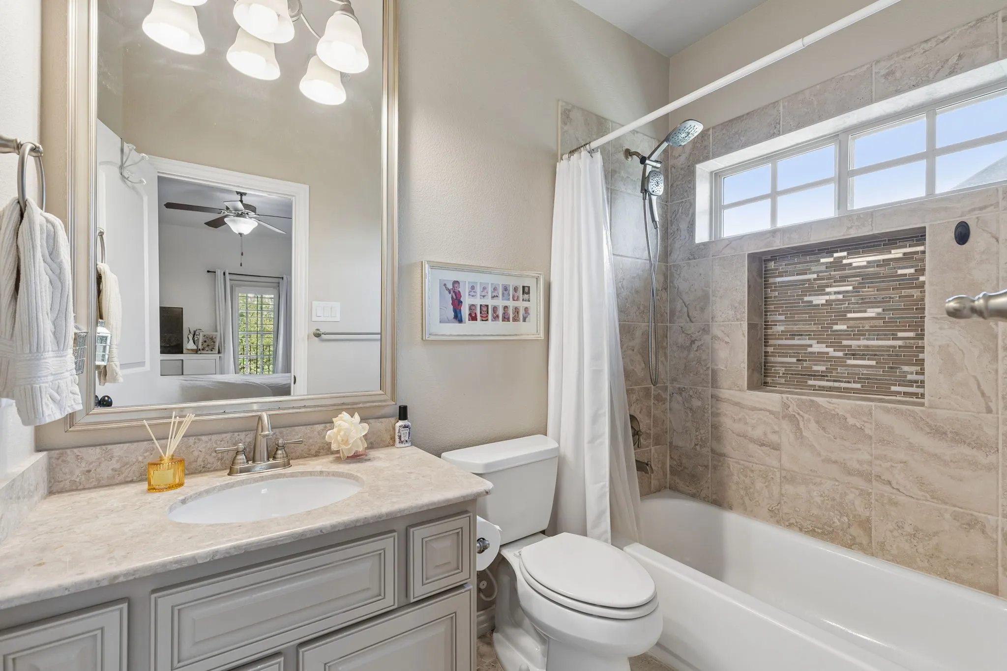 Single Family Residence For Sale in Tarrant County , 1021 Berkshire Road, Southlake, Texas 76092, 5 Bedroom, 7 Bathroom, 3 Garage spaces, 5,226 Sqft, built in 2016, mls#21390882, Real Estate Agent in Southlake, Homes For Sale in Tarrant county, Homes For Sale in Southlake, Realtor in Southlake Texas, Real Estate Brokerage Independent Realty Texas, Luminita Cordes Realtor