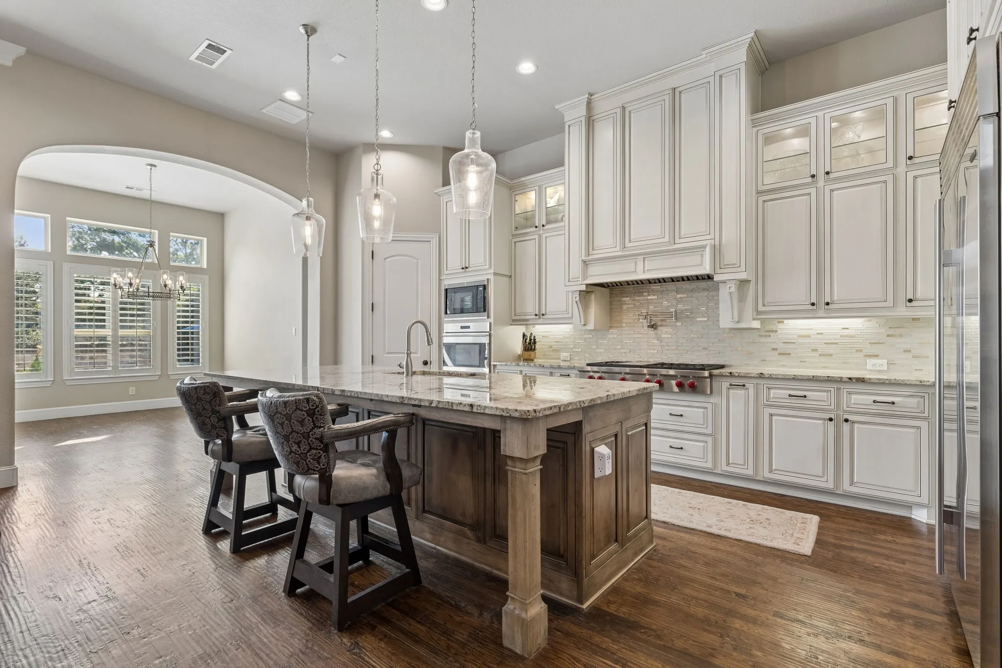 Single Family Residence For Sale in Tarrant County , 1021 Berkshire Road, Southlake, Texas 76092, 5 Bedroom, 7 Bathroom, 3 Garage spaces, 5,226 Sqft, built in 2016, mls#21390882, Real Estate Agent in Southlake, Homes For Sale in Tarrant county, Homes For Sale in Southlake, Realtor in Southlake Texas, Real Estate Brokerage Independent Realty Texas, Luminita Cordes Realtor