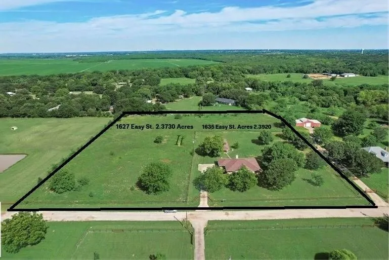 The lot outlined on the left is 1627 Easy St.
