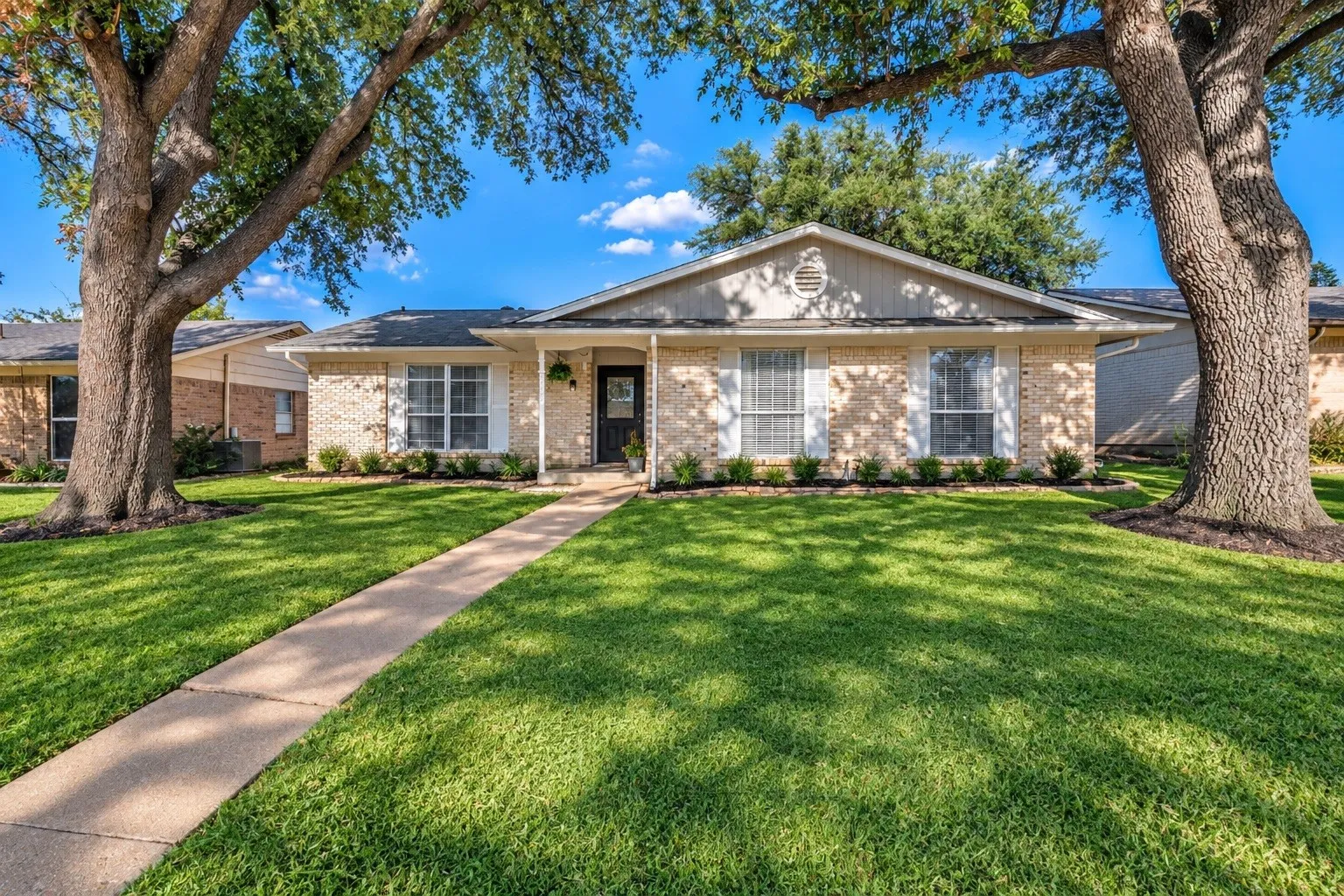 Single Family Residence For Sale