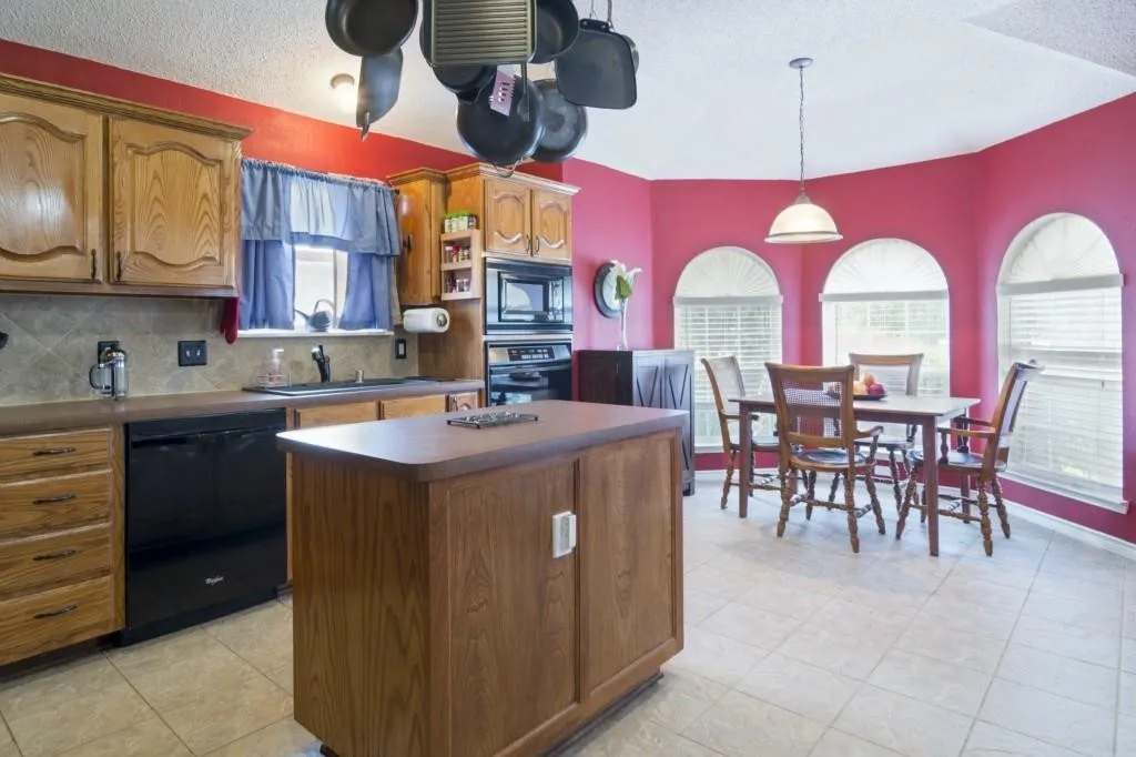 Single Family Residence For Rent in Collin County , 1461 Norfolk Court, Allen, Texas 75002, 3 Bedroom, 2 Bathroom, 2 Garage spaces, 1,627 Sqft, built in 2003, mls#21390890, Real Estate Agent in Allen, Homes For Rent in Collin county, Homes For Rent in Allen, Realtor in Allen Texas, Real Estate Brokerage Independent Realty Texas, Luminita Cordes Realtor