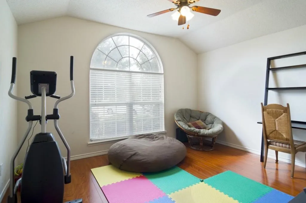 Single Family Residence For Rent in Collin County , 1461 Norfolk Court, Allen, Texas 75002, 3 Bedroom, 2 Bathroom, 2 Garage spaces, 1,627 Sqft, built in 2003, mls#21390890, Real Estate Agent in Allen, Homes For Rent in Collin county, Homes For Rent in Allen, Realtor in Allen Texas, Real Estate Brokerage Independent Realty Texas, Luminita Cordes Realtor