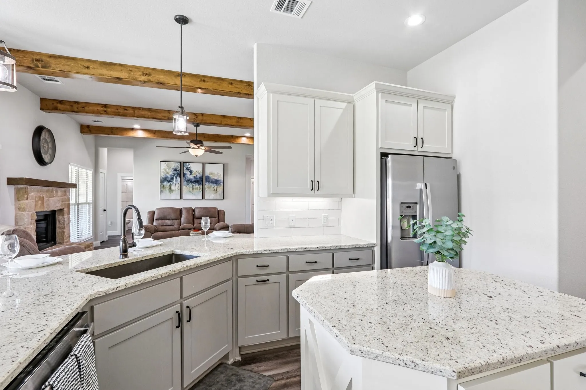 Single Family Residence For Sale in Denton County , 10189 Kildee Trail, Sanger, Texas 76266, 4 Bedroom, 3 Bathroom, 3 Garage spaces, 2,304 Sqft, built in 2021, mls#21389923, Real Estate Agent in Sanger, Homes For Sale in Denton county, Homes For Sale in Sanger, Realtor in Sanger Texas, Real Estate Brokerage Independent Realty Texas, Luminita Cordes Realtor