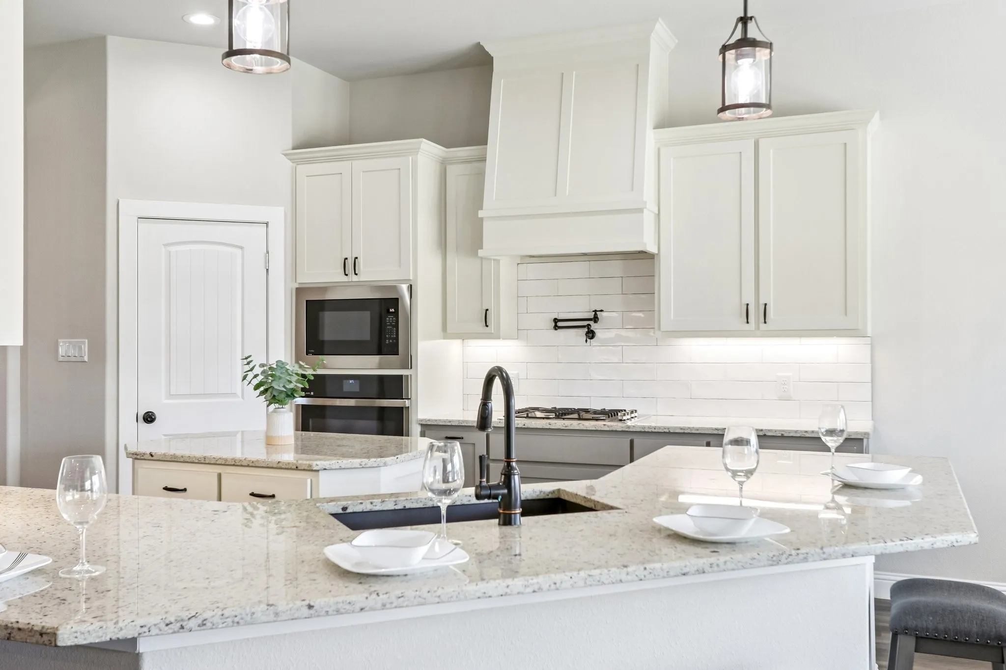 Single Family Residence For Sale in Denton County , 10189 Kildee Trail, Sanger, Texas 76266, 4 Bedroom, 3 Bathroom, 3 Garage spaces, 2,304 Sqft, built in 2021, mls#21389923, Real Estate Agent in Sanger, Homes For Sale in Denton county, Homes For Sale in Sanger, Realtor in Sanger Texas, Real Estate Brokerage Independent Realty Texas, Luminita Cordes Realtor