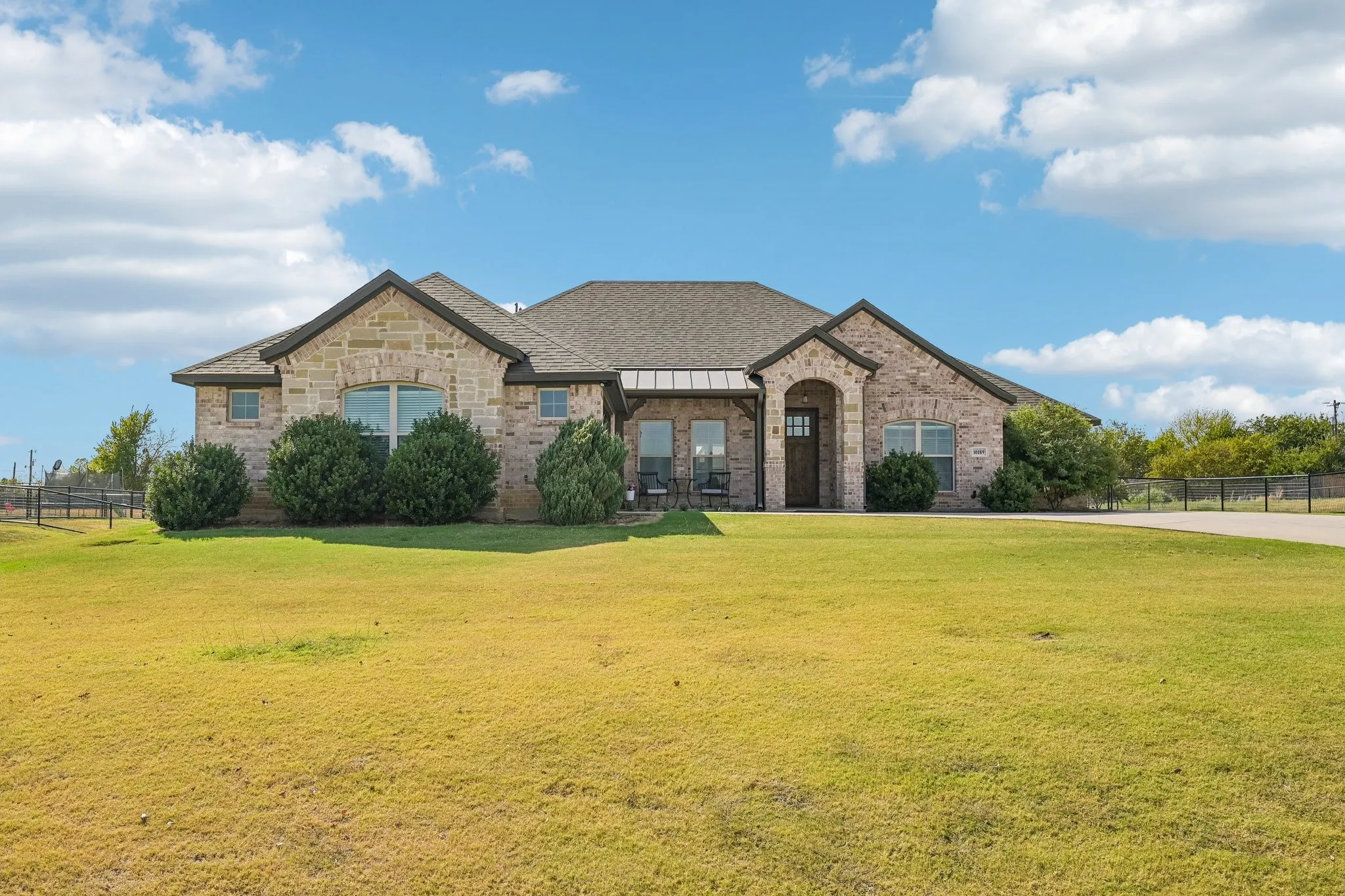 Single Family Residence For Sale