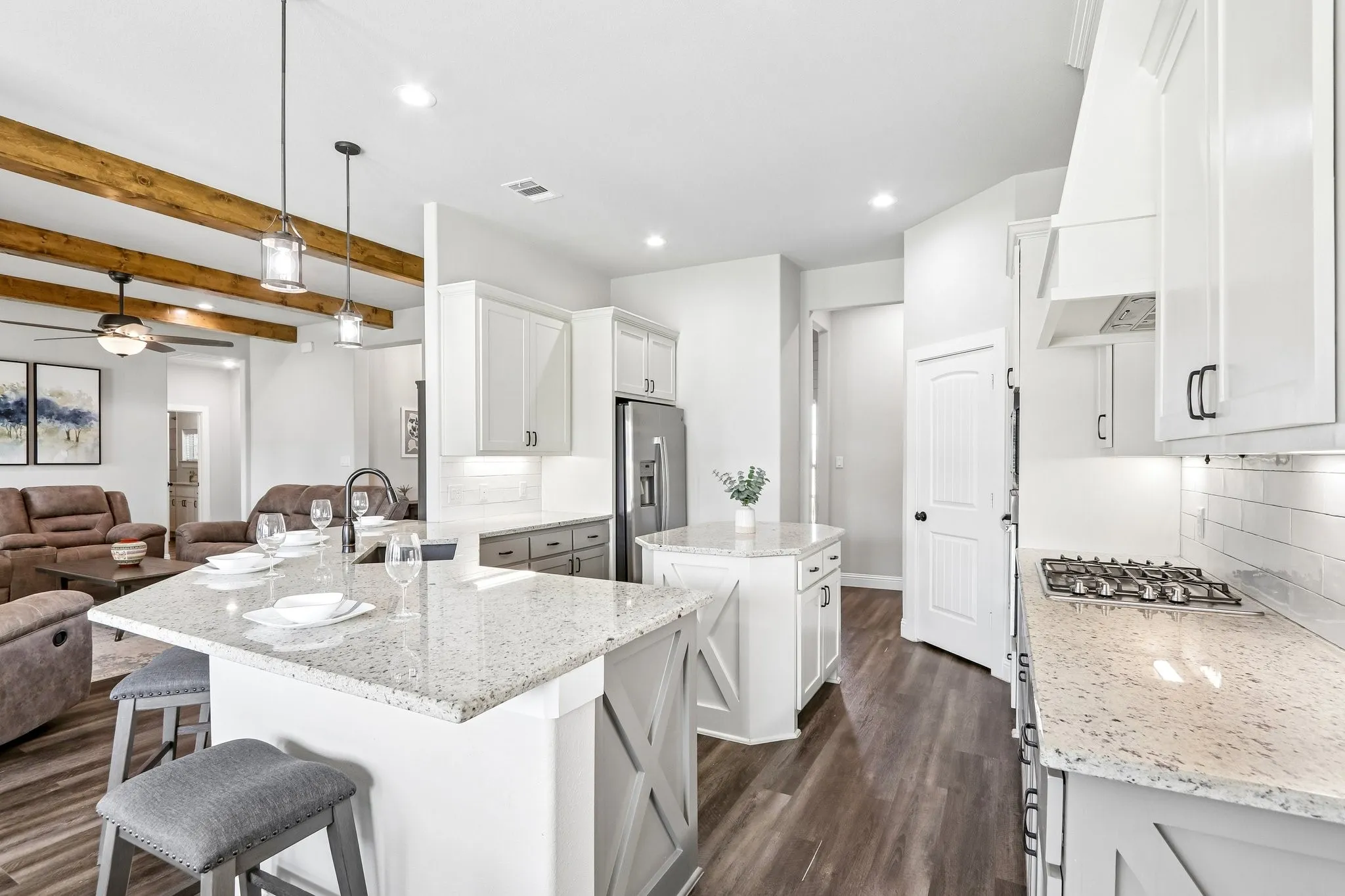 Single Family Residence For Sale in Denton County , 10189 Kildee Trail, Sanger, Texas 76266, 4 Bedroom, 3 Bathroom, 3 Garage spaces, 2,304 Sqft, built in 2021, mls#21389923, Real Estate Agent in Sanger, Homes For Sale in Denton county, Homes For Sale in Sanger, Realtor in Sanger Texas, Real Estate Brokerage Independent Realty Texas, Luminita Cordes Realtor