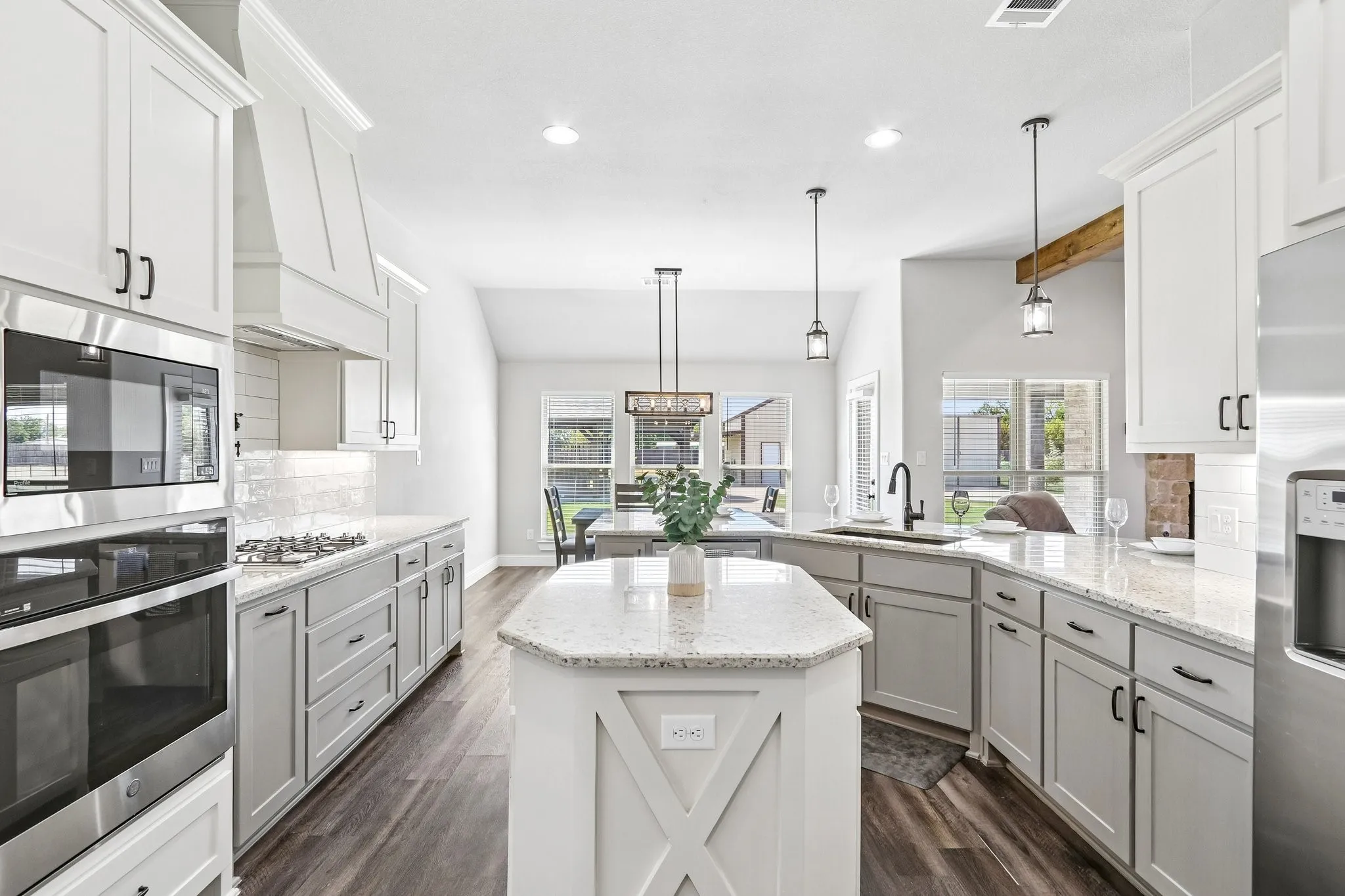 Single Family Residence For Sale in Denton County , 10189 Kildee Trail, Sanger, Texas 76266, 4 Bedroom, 3 Bathroom, 3 Garage spaces, 2,304 Sqft, built in 2021, mls#21389923, Real Estate Agent in Sanger, Homes For Sale in Denton county, Homes For Sale in Sanger, Realtor in Sanger Texas, Real Estate Brokerage Independent Realty Texas, Luminita Cordes Realtor